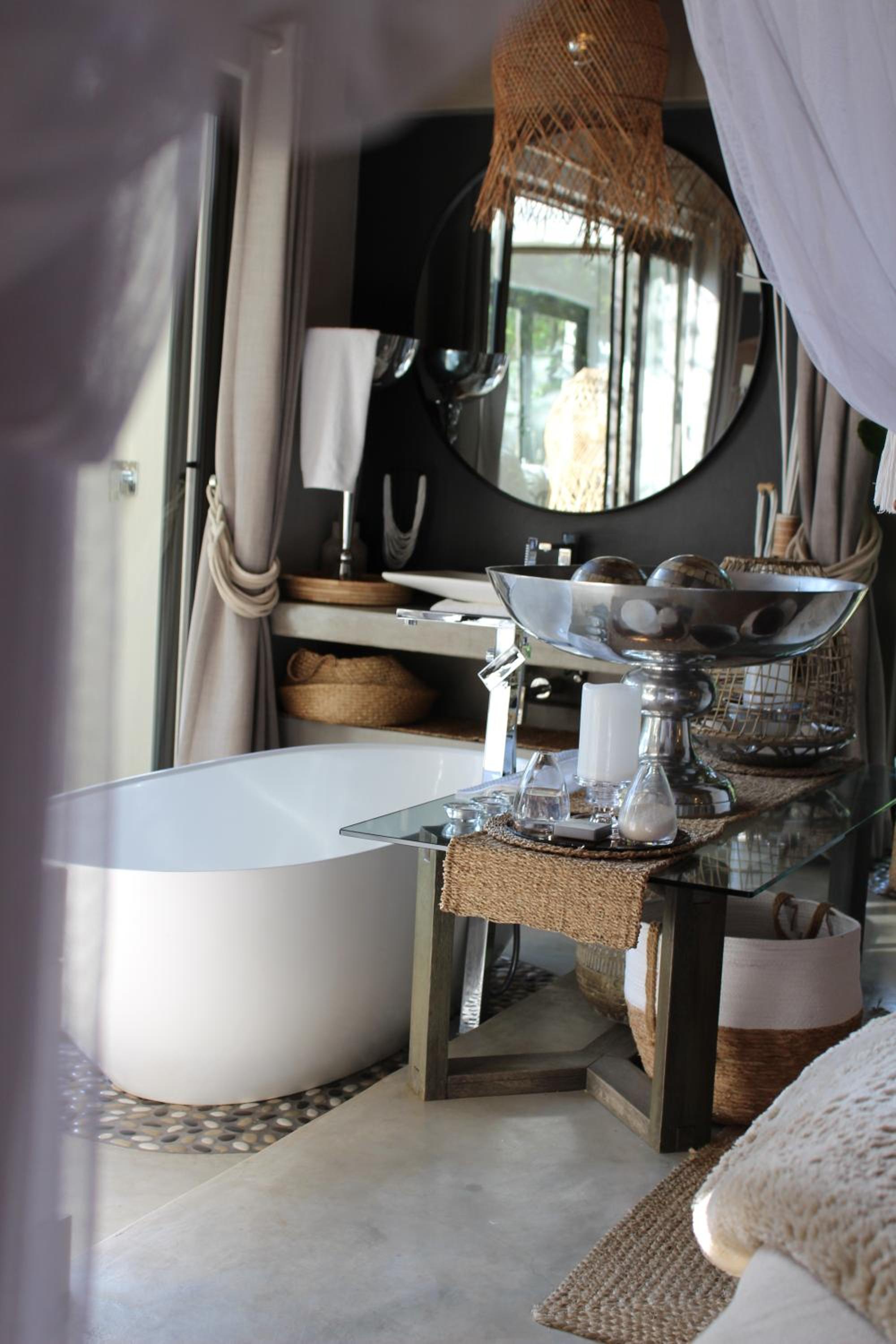 King Suite - Photo 8