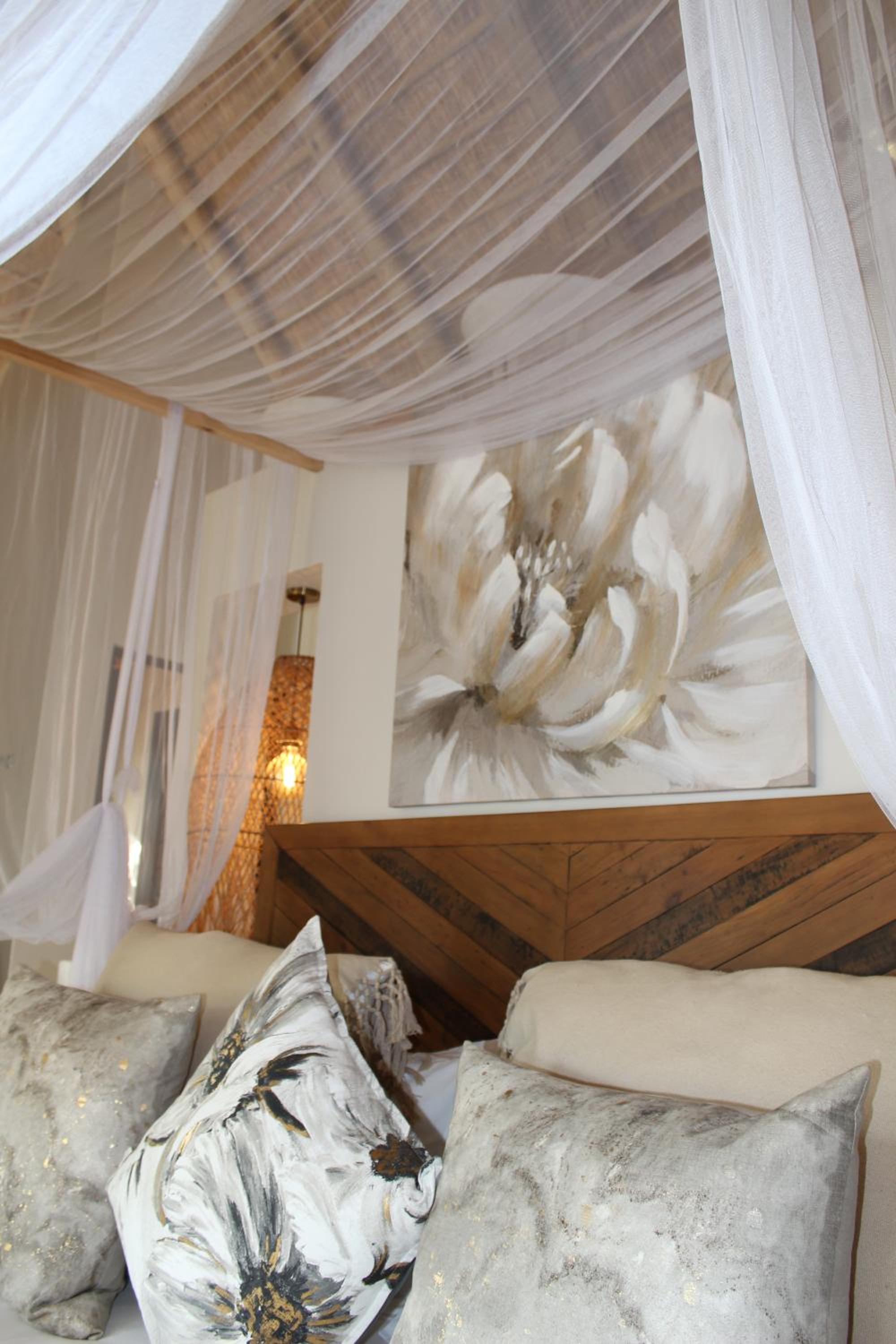 King Suite - Photo 16