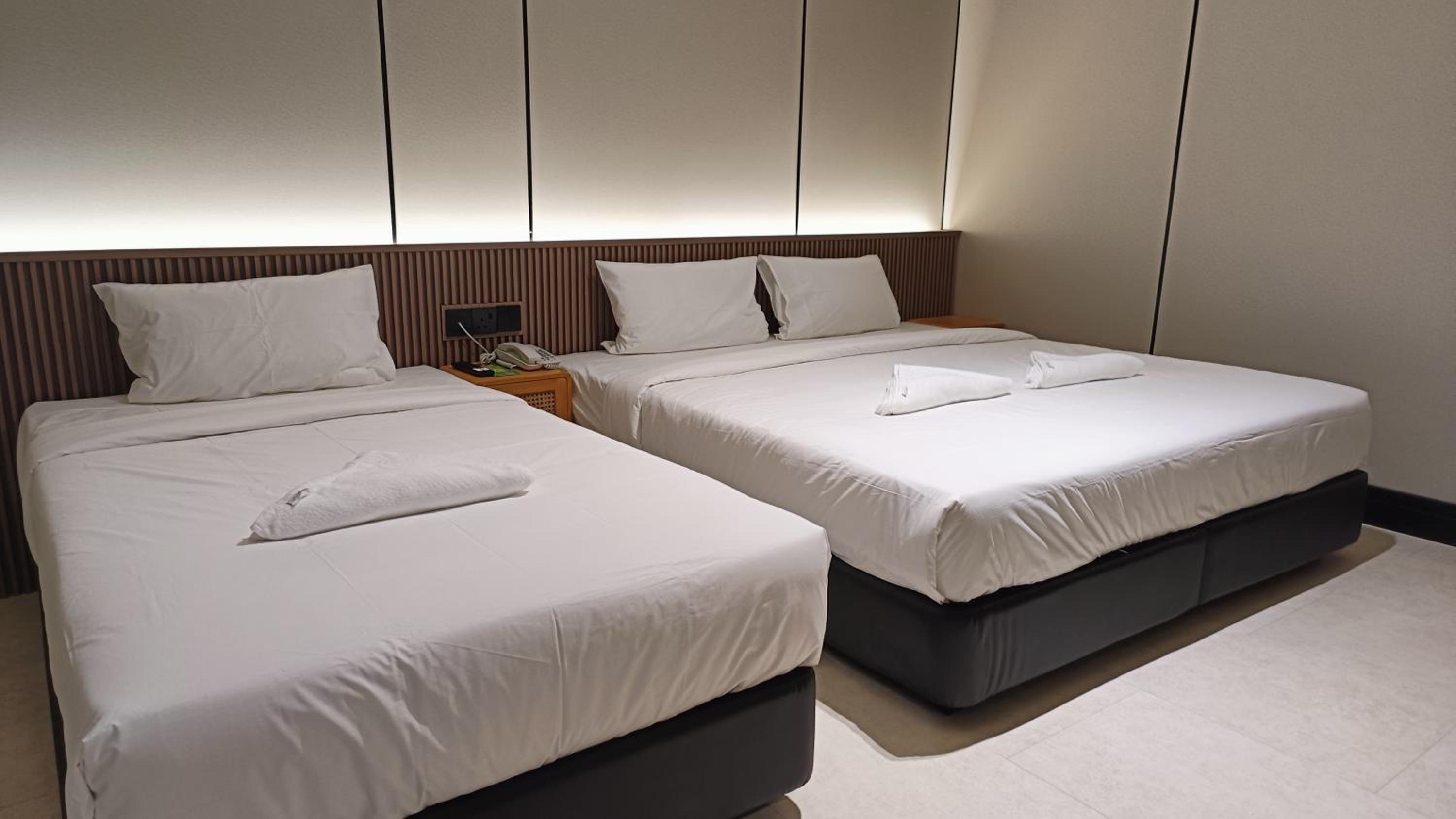 Triple Room without Window - Photo 2