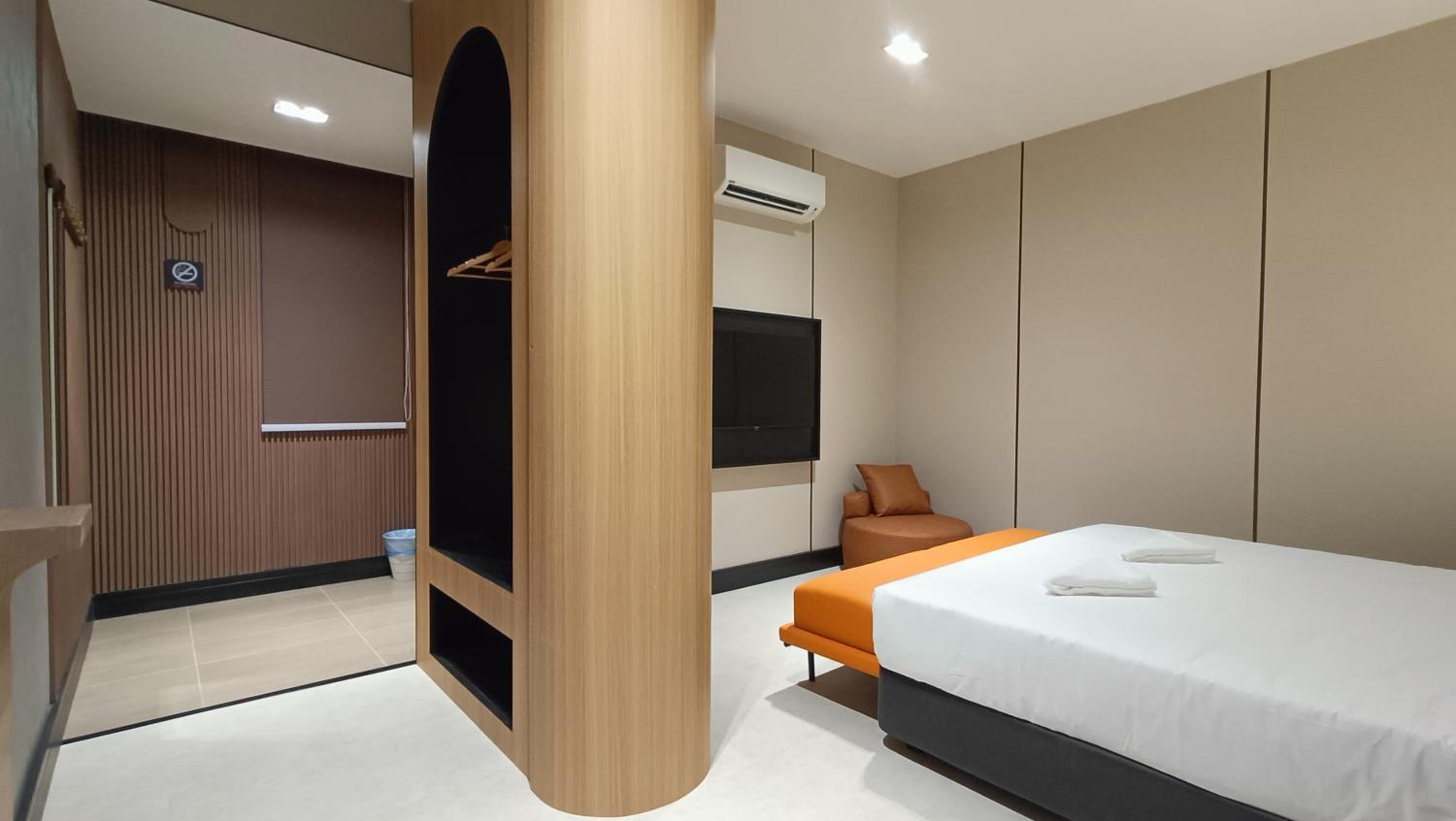 Deluxe Suite - Photo 4