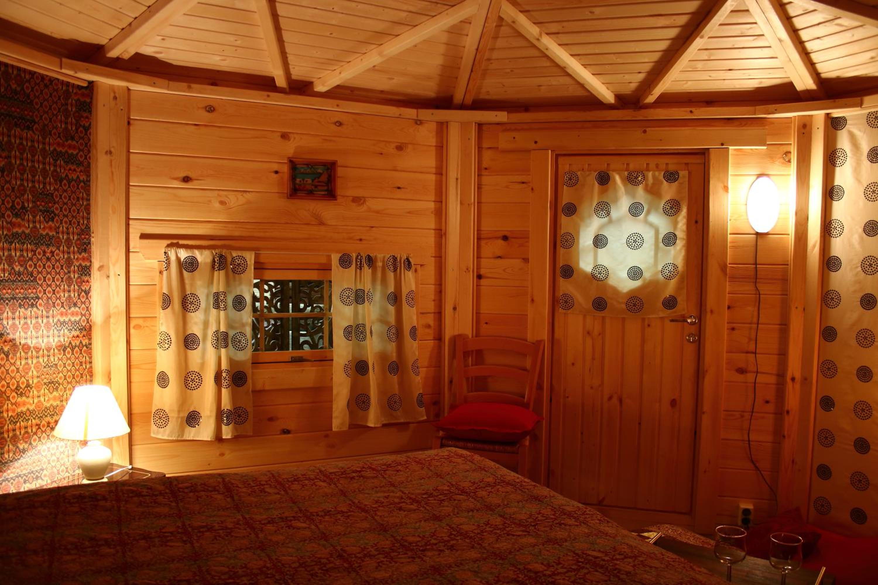 Economy Double Room - Photo 6