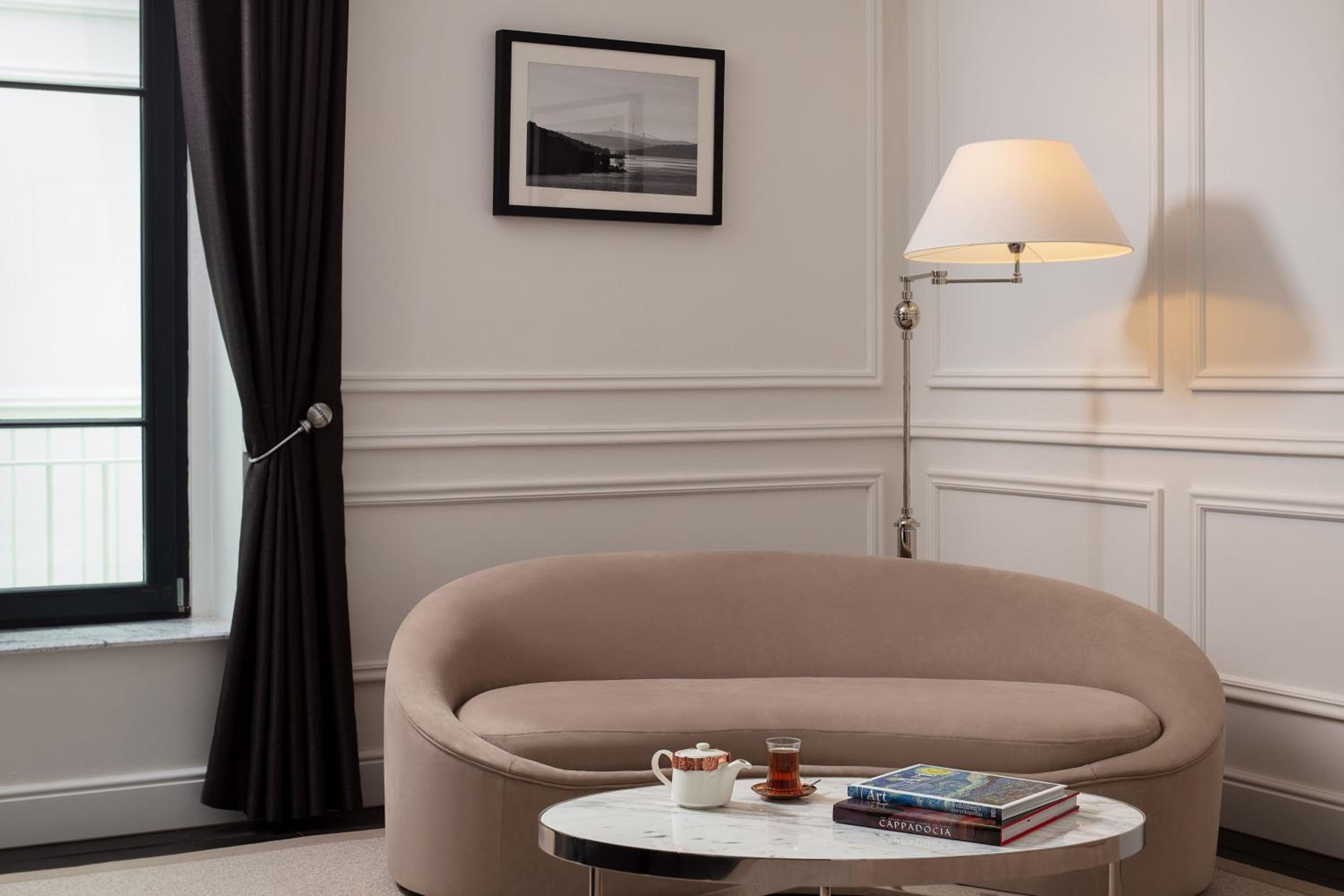 Sanasaryan Han King Suite