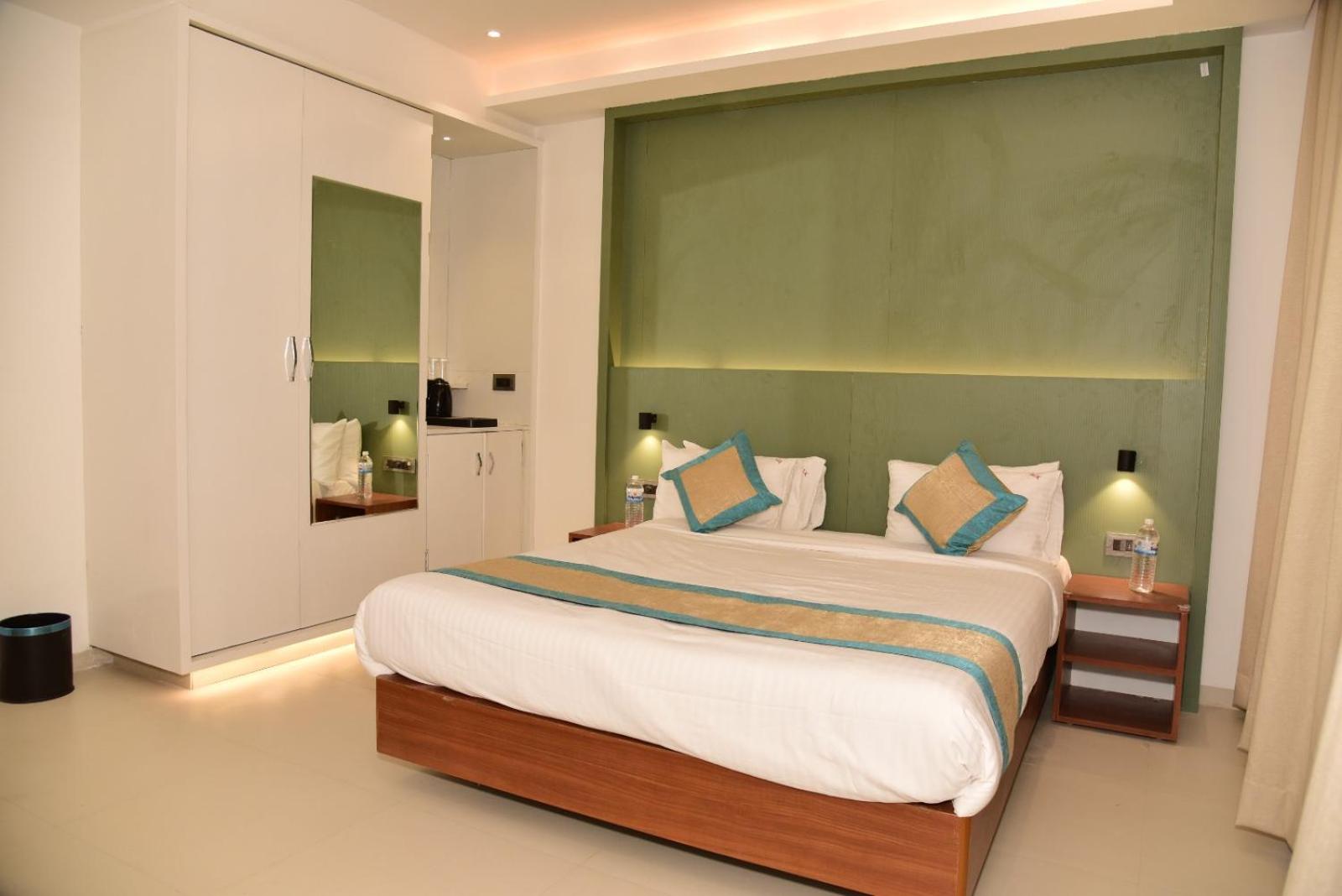 Deluxe Double Room with 10% discount on laundry & 10% Off on Access to Sai Teerth
