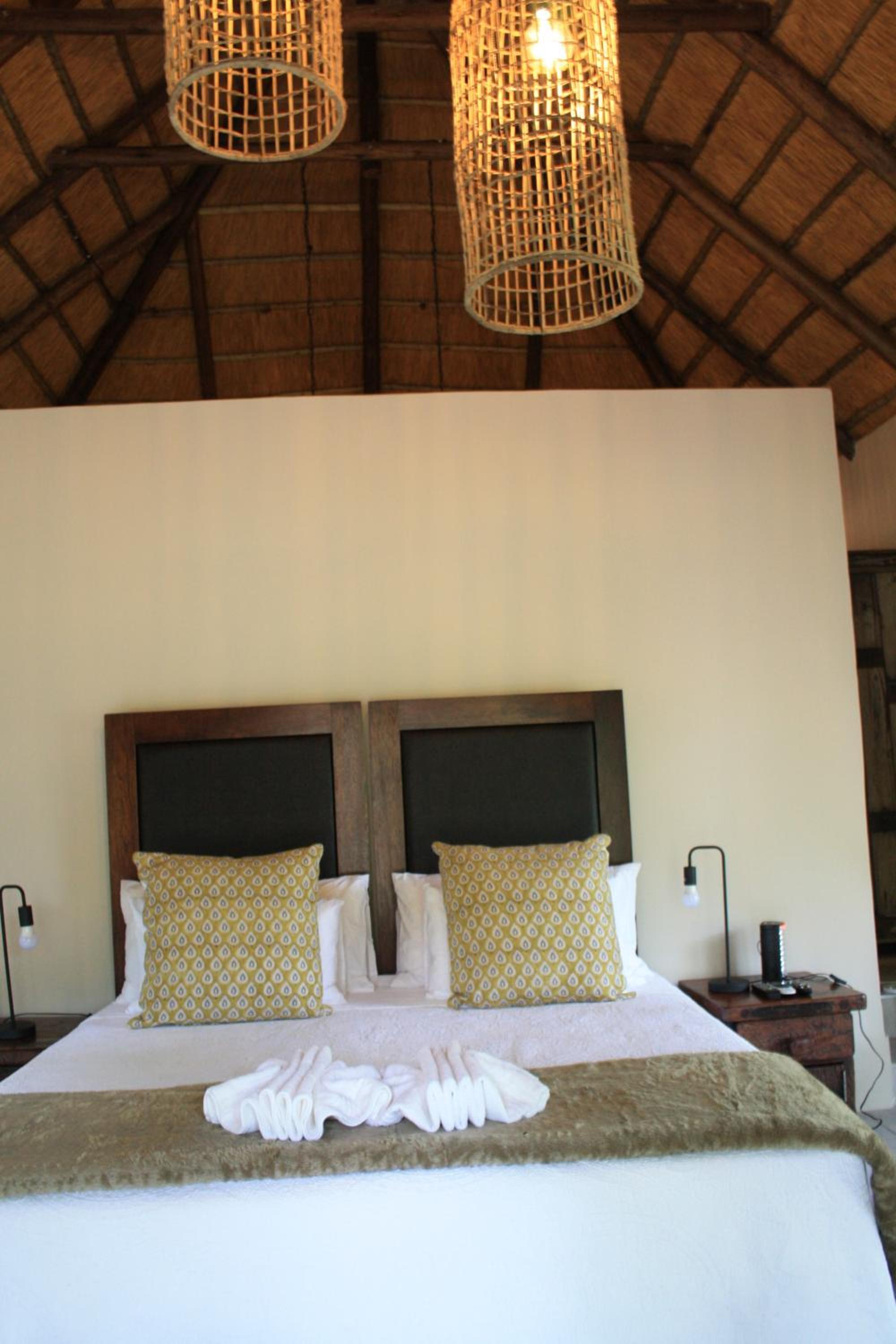Luxury Chalet 5 - River Bed photo 2