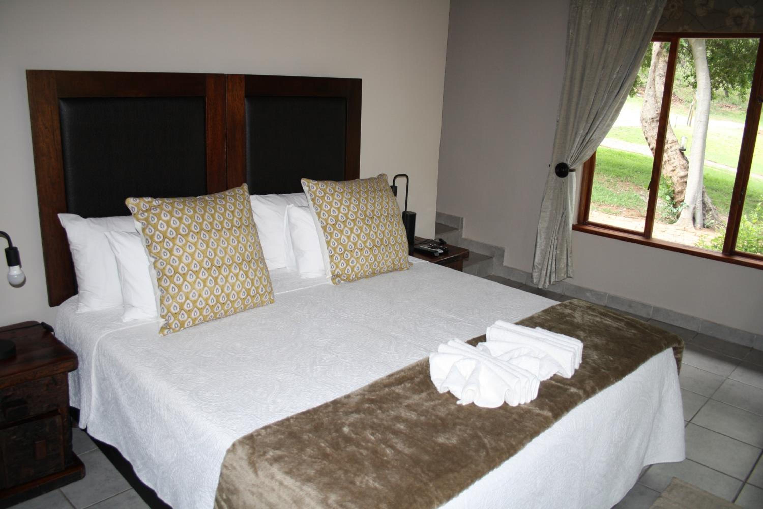 Luxury Chalet 5 - River Bed