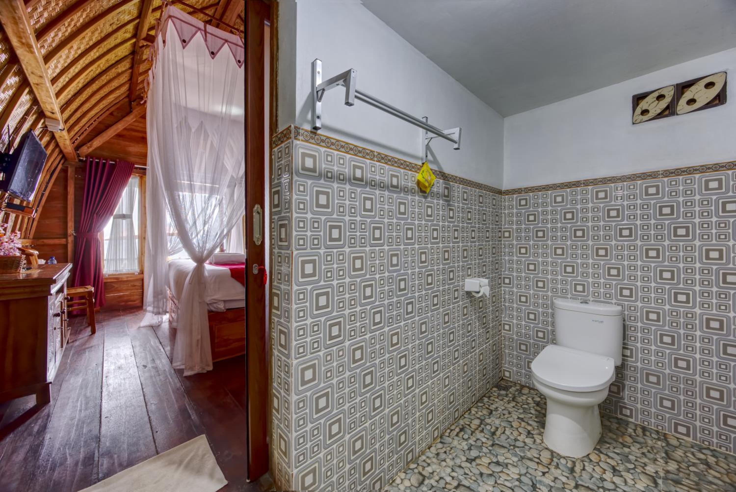 Double Room with Sea View - Photo 15