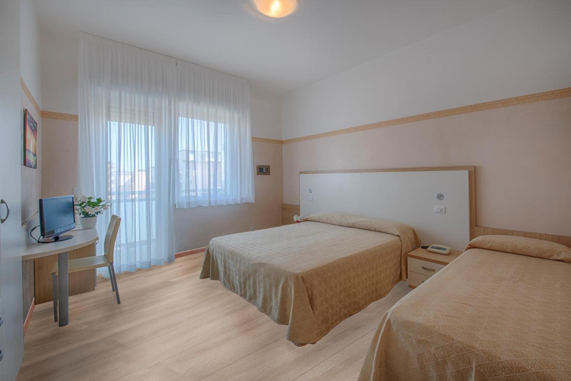 Double or Twin Room photo 1