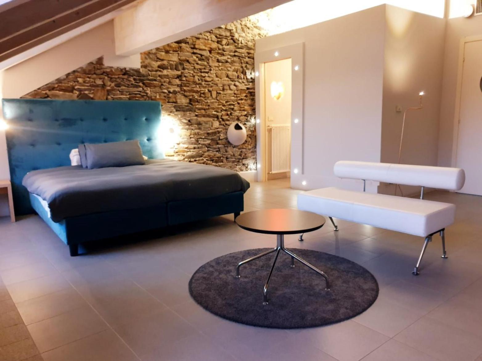 Junior Suite - Photo 1