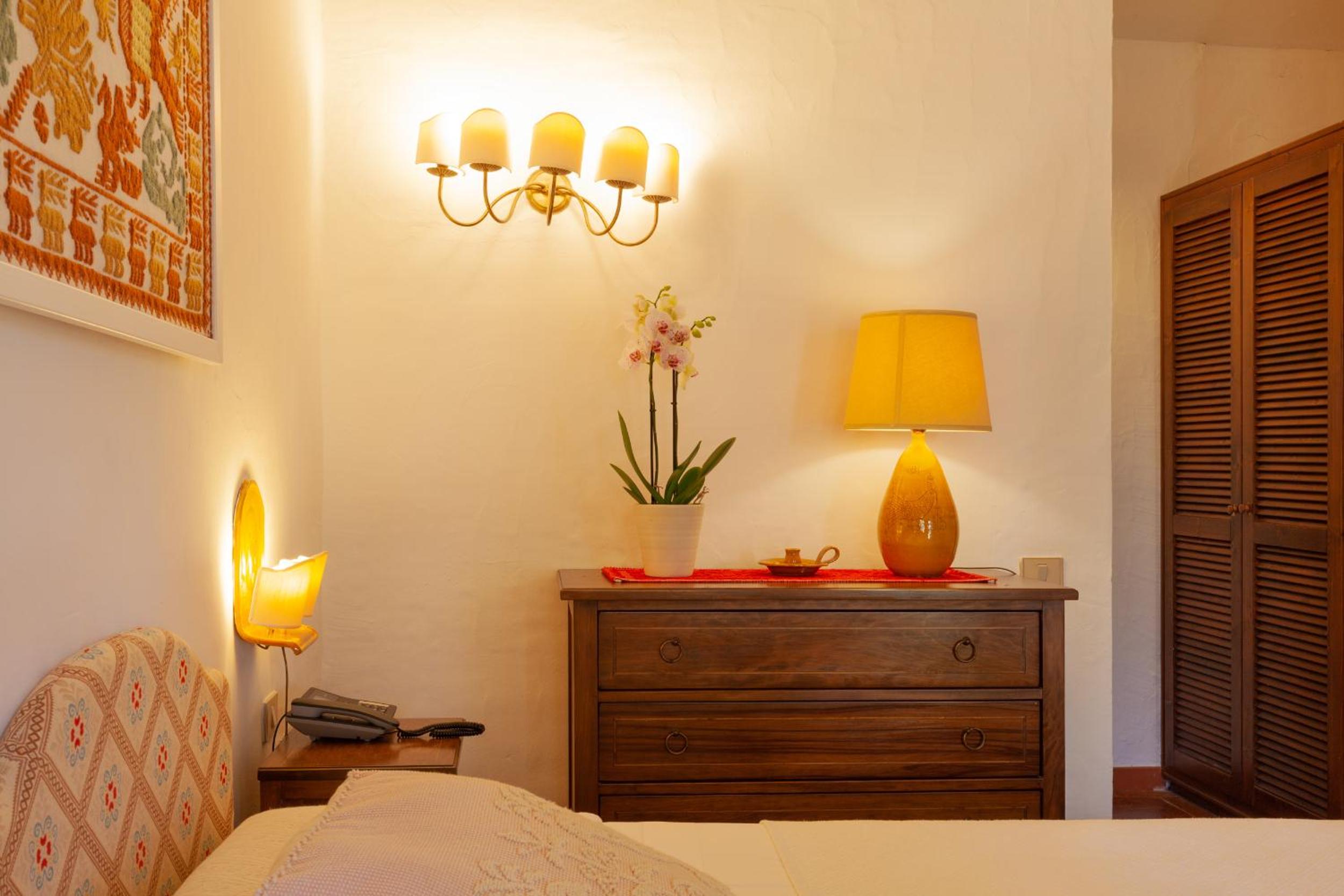 Double Room - Photo 12