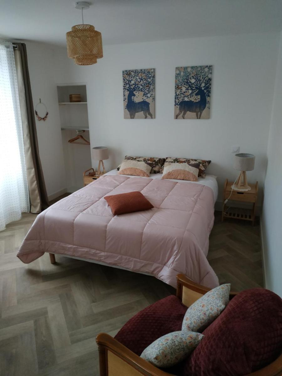 Double Room with Private Bathroom - Photo 1