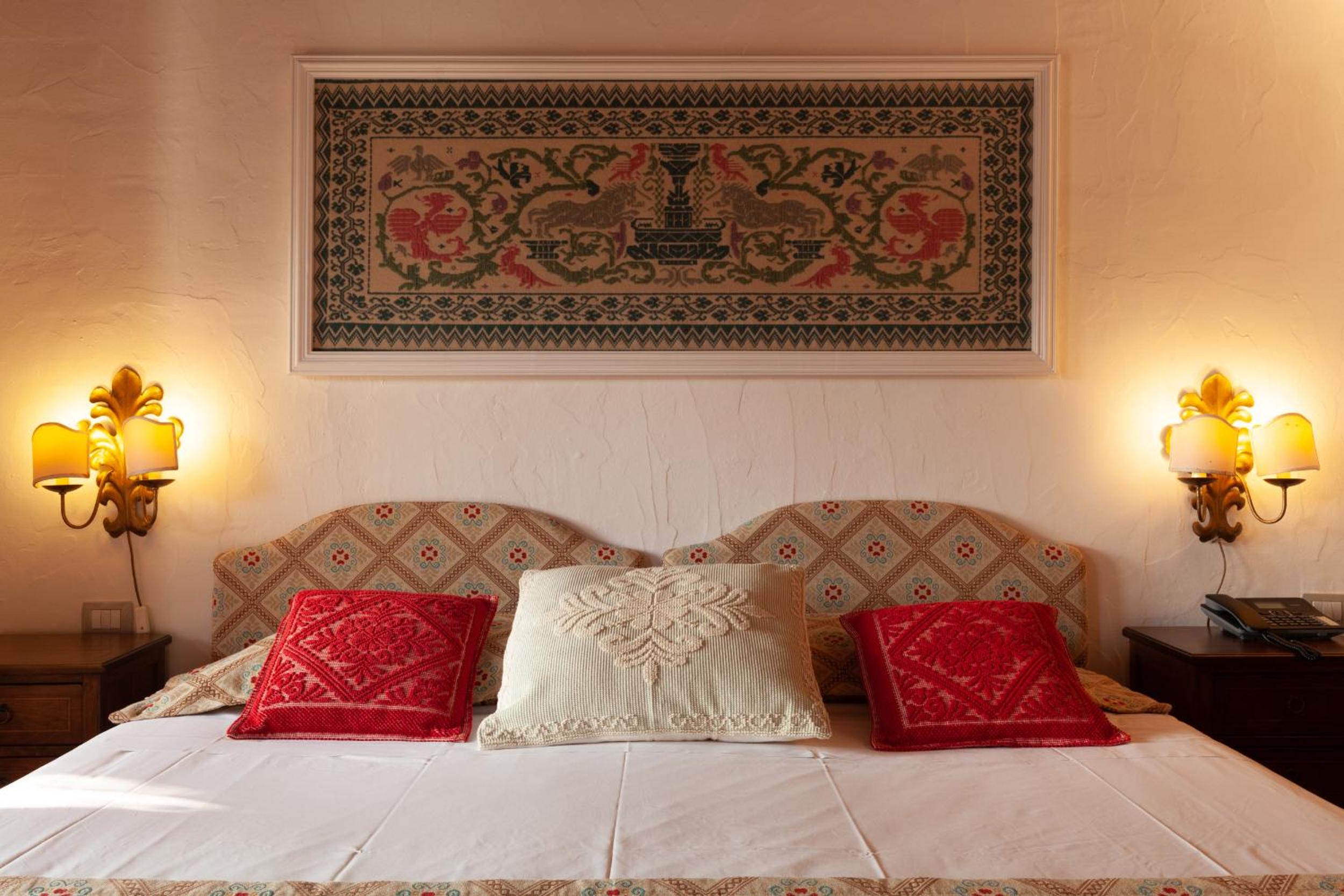 Double Room - Photo 6