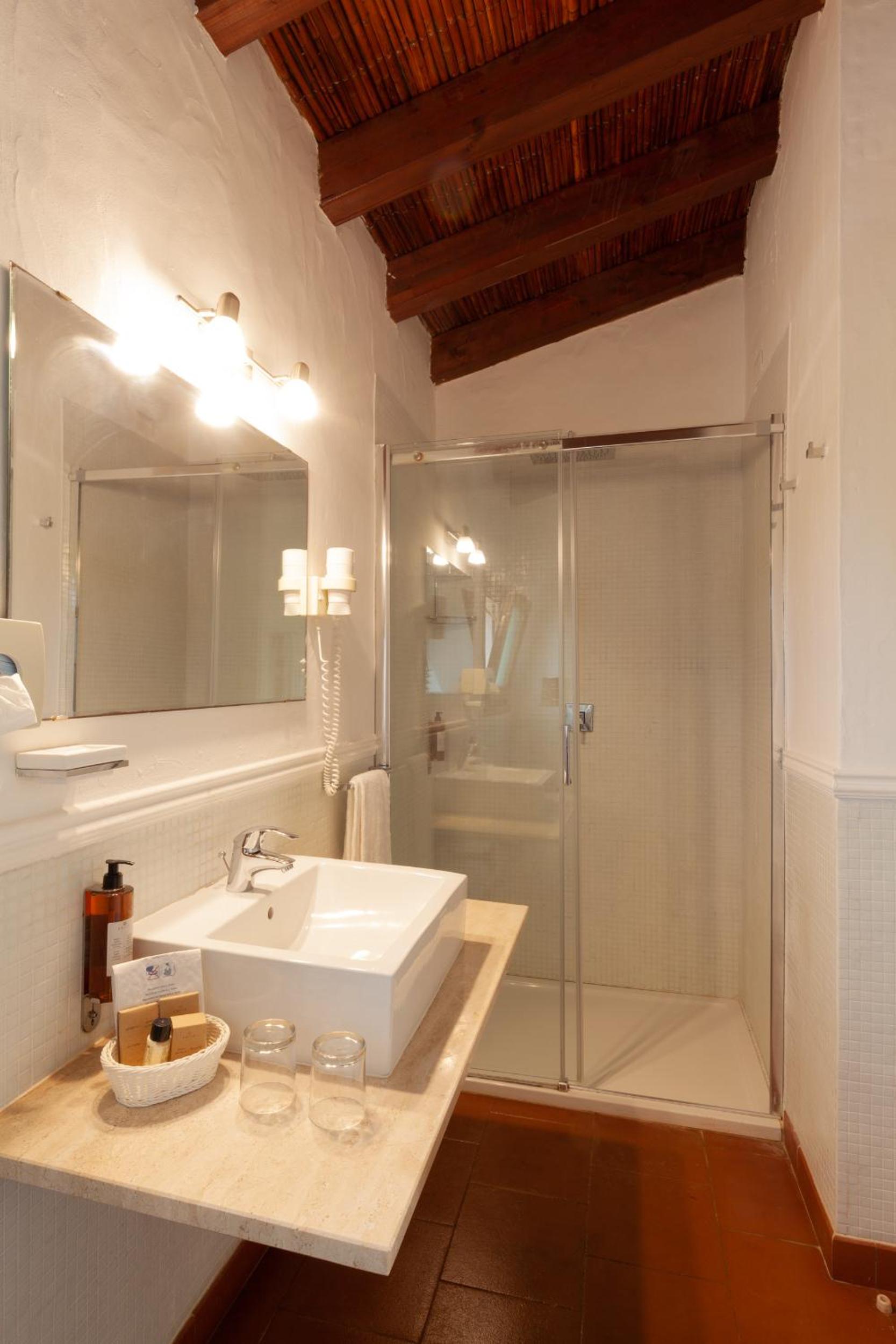 Junior Suite - Photo 9