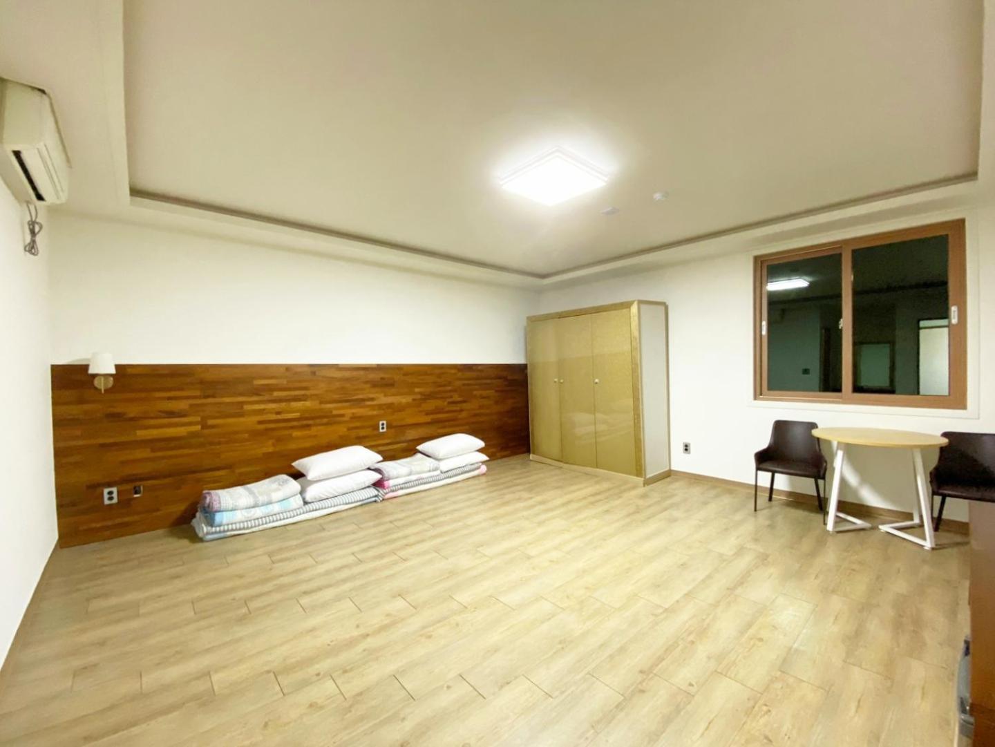 Studio photo 1