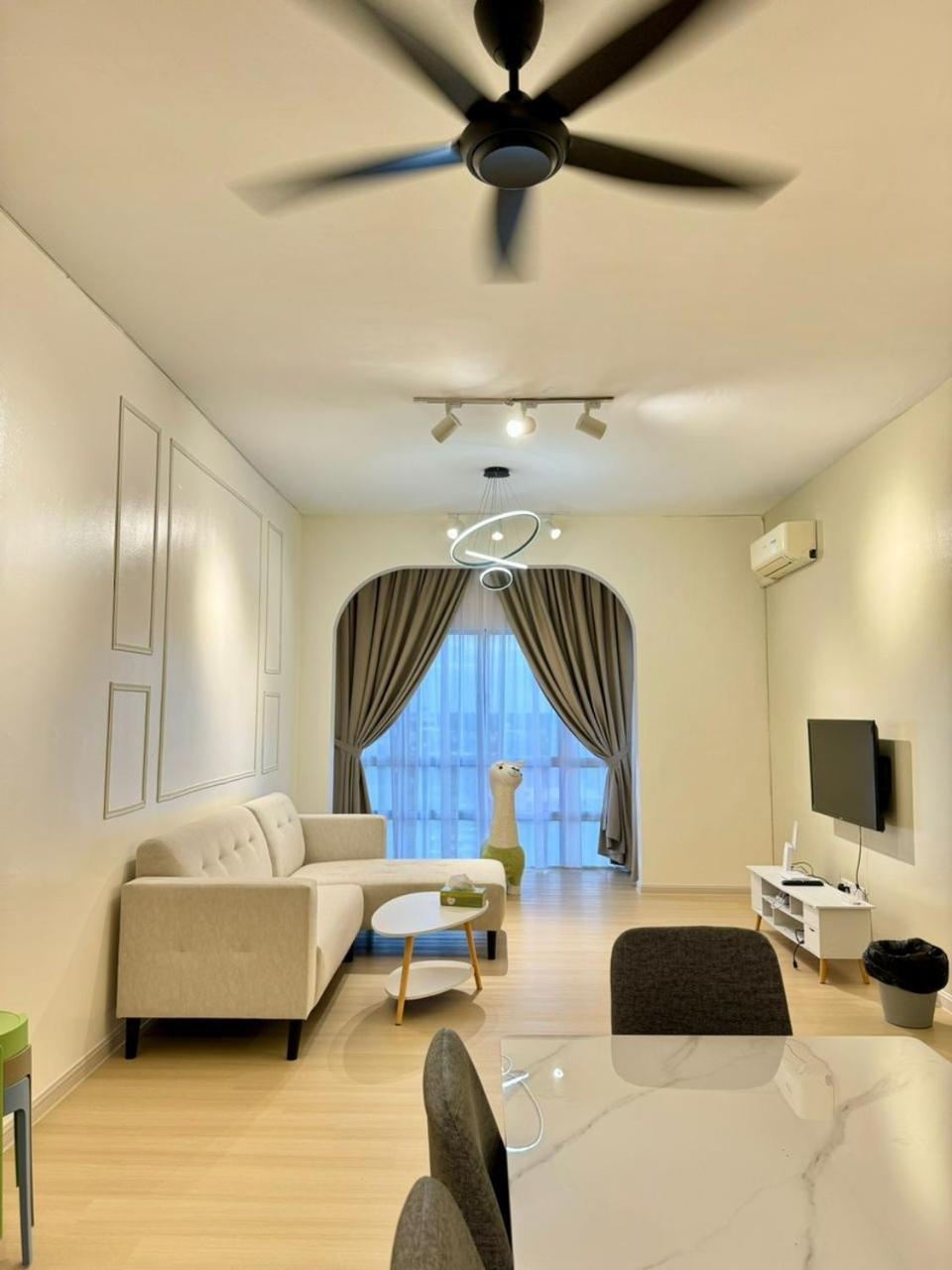 Three-Bedroom Apartment photo 1