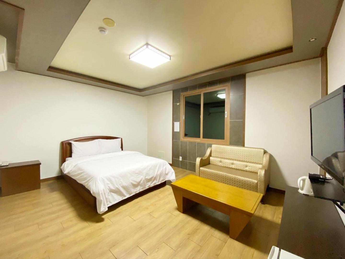 Deluxe Double Room photo 3