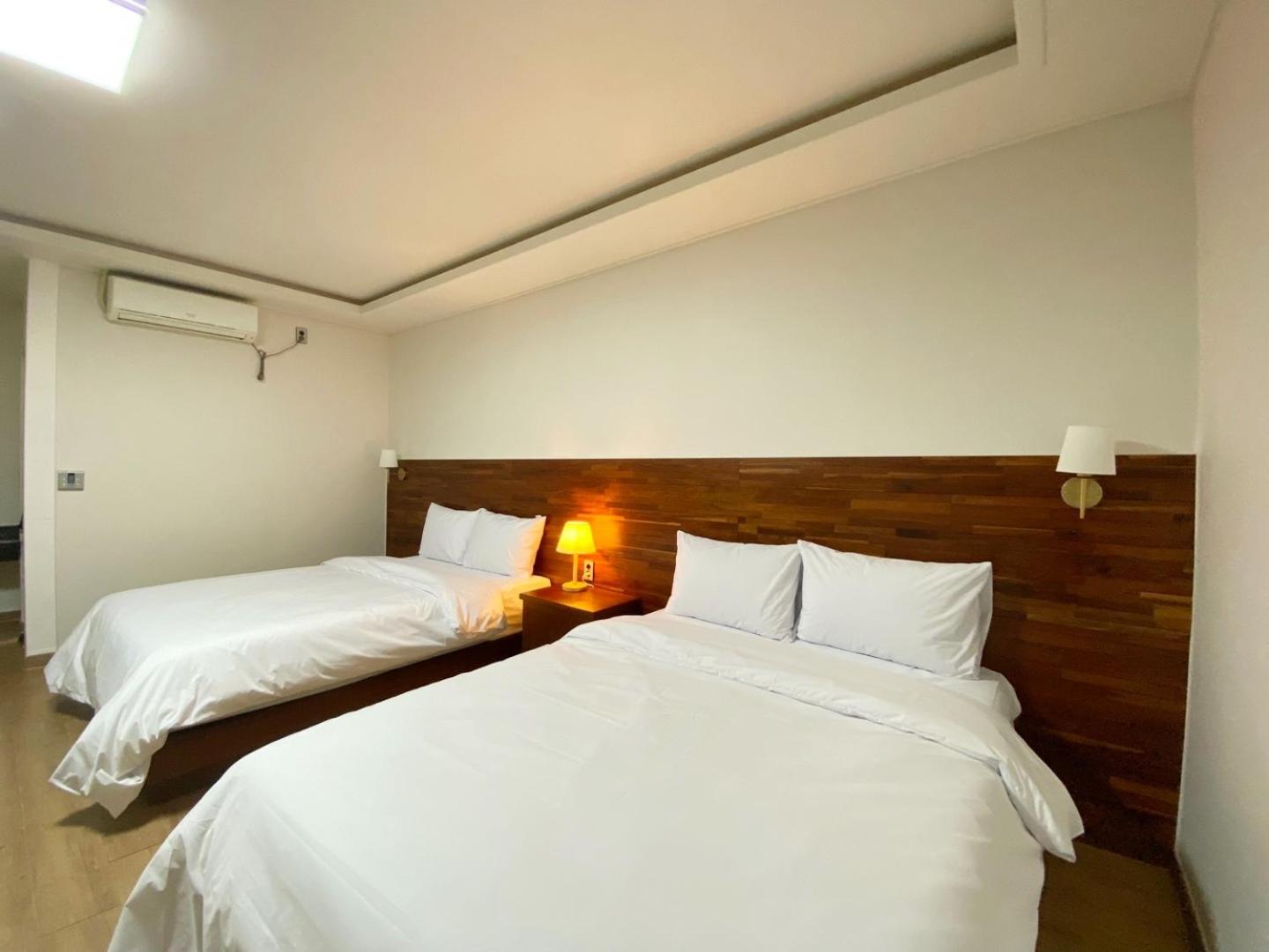 Deluxe Twin Room photo 3