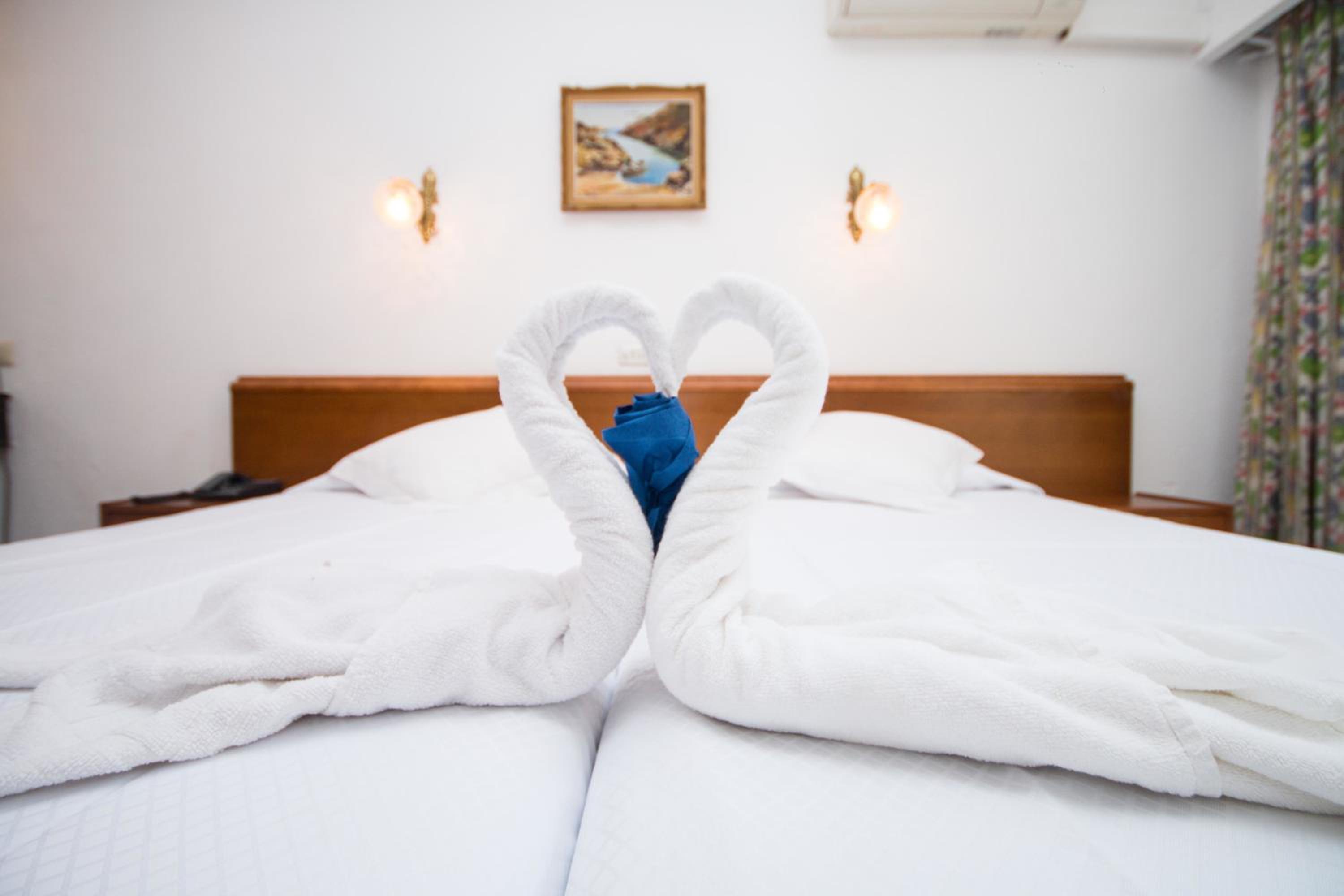 Superior Triple Room (2 Adults + 1 Child)