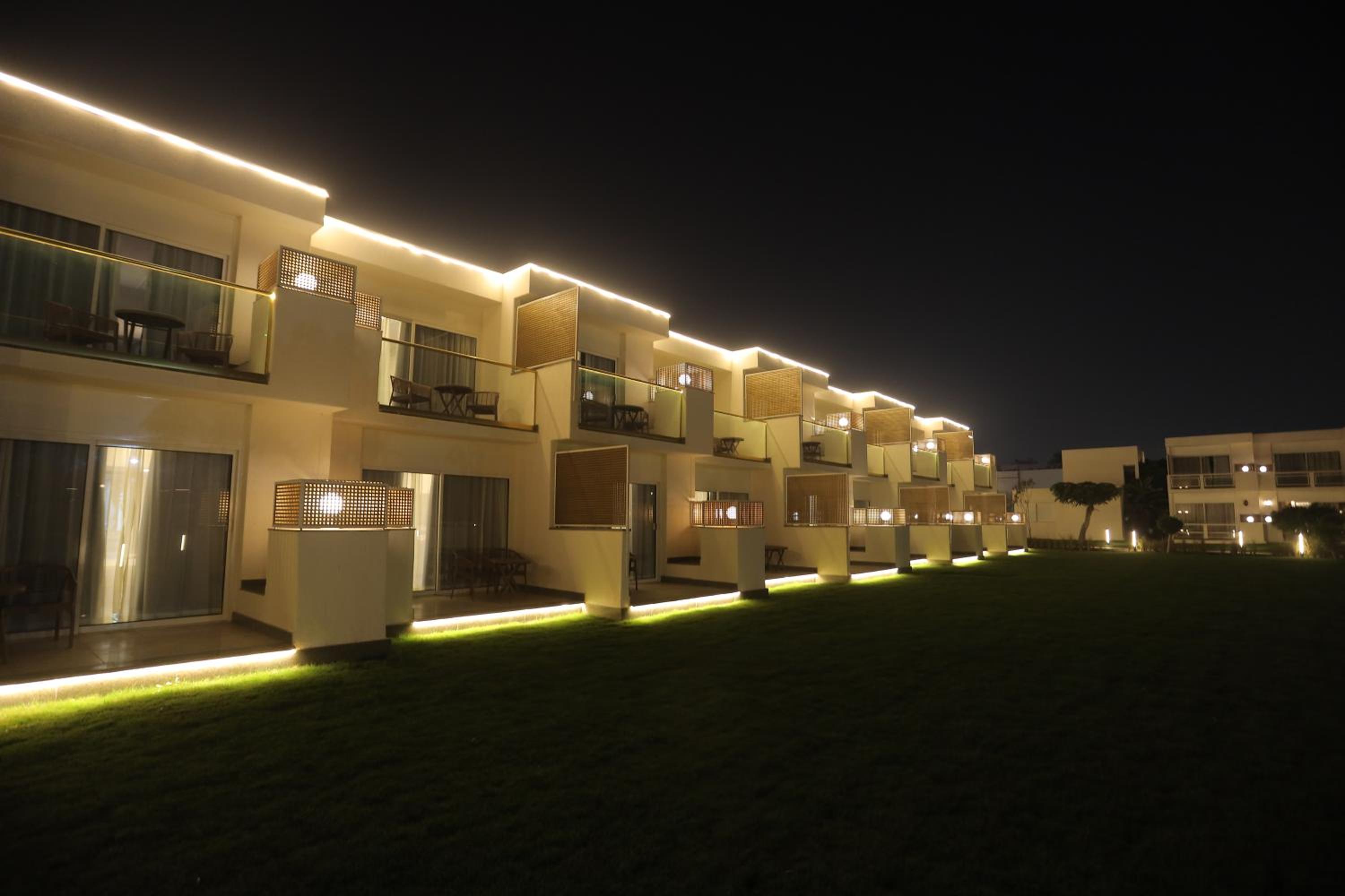 Deluxe Double Or Twin Room With Balcony