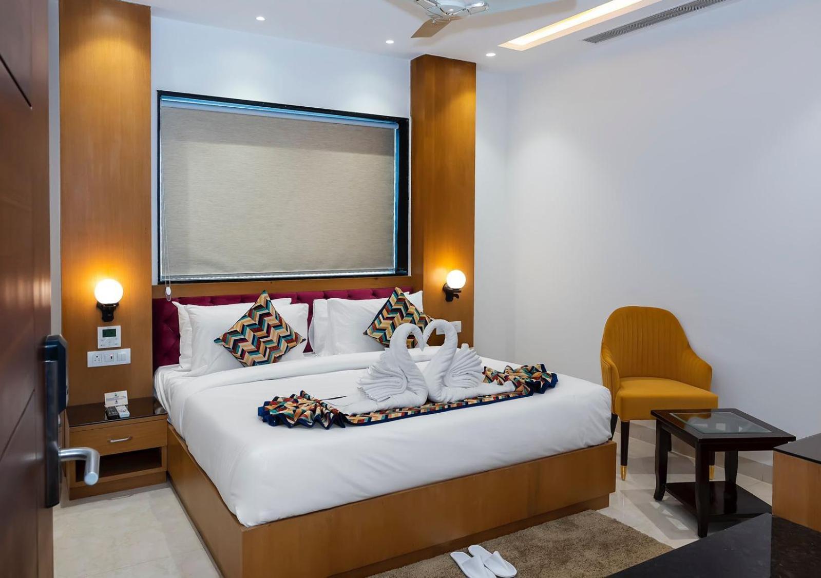 Deluxe Rooms - Photo 4