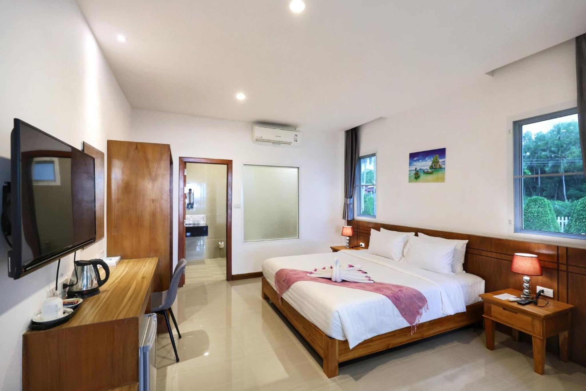 Deluxe Double Room with Sea View - Photo 7