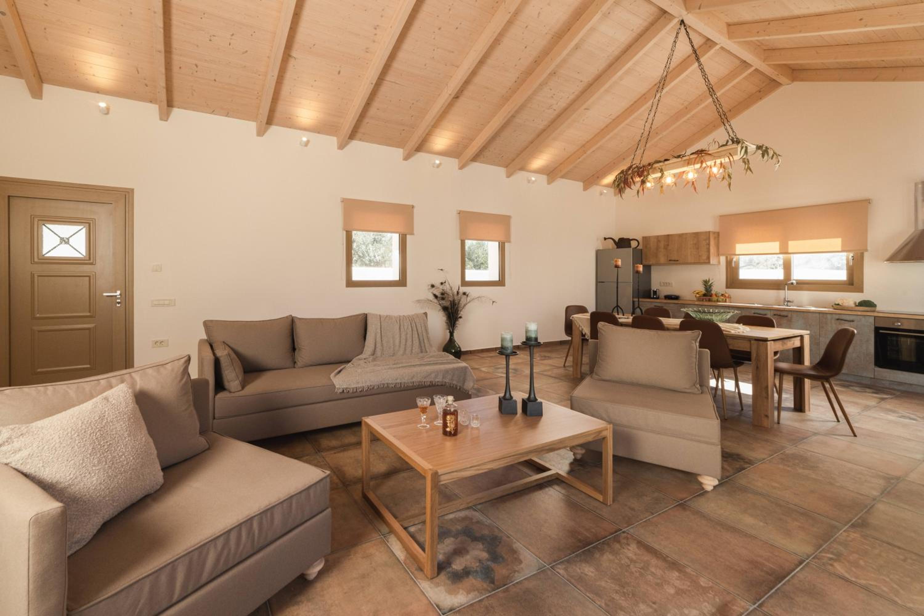 Three-Bedroom Villa photo 1