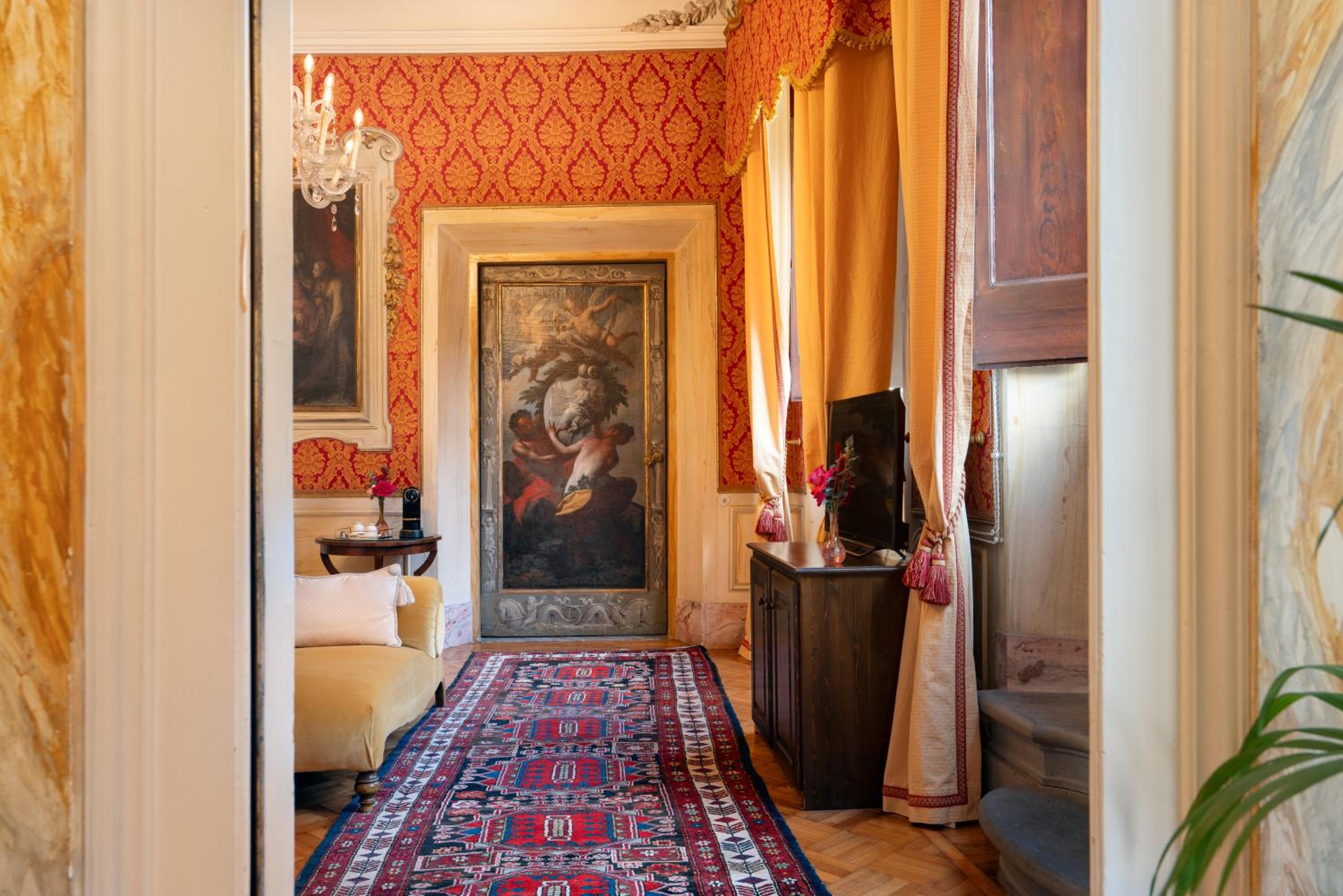 Imperial Suite photo 1