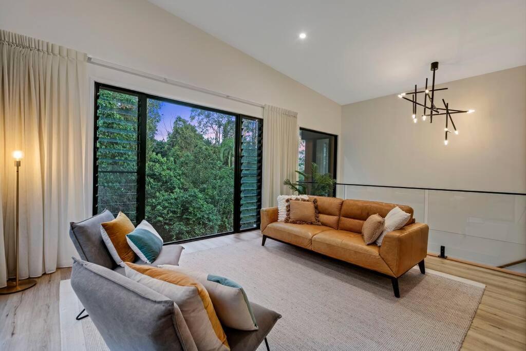 Villa photo 1