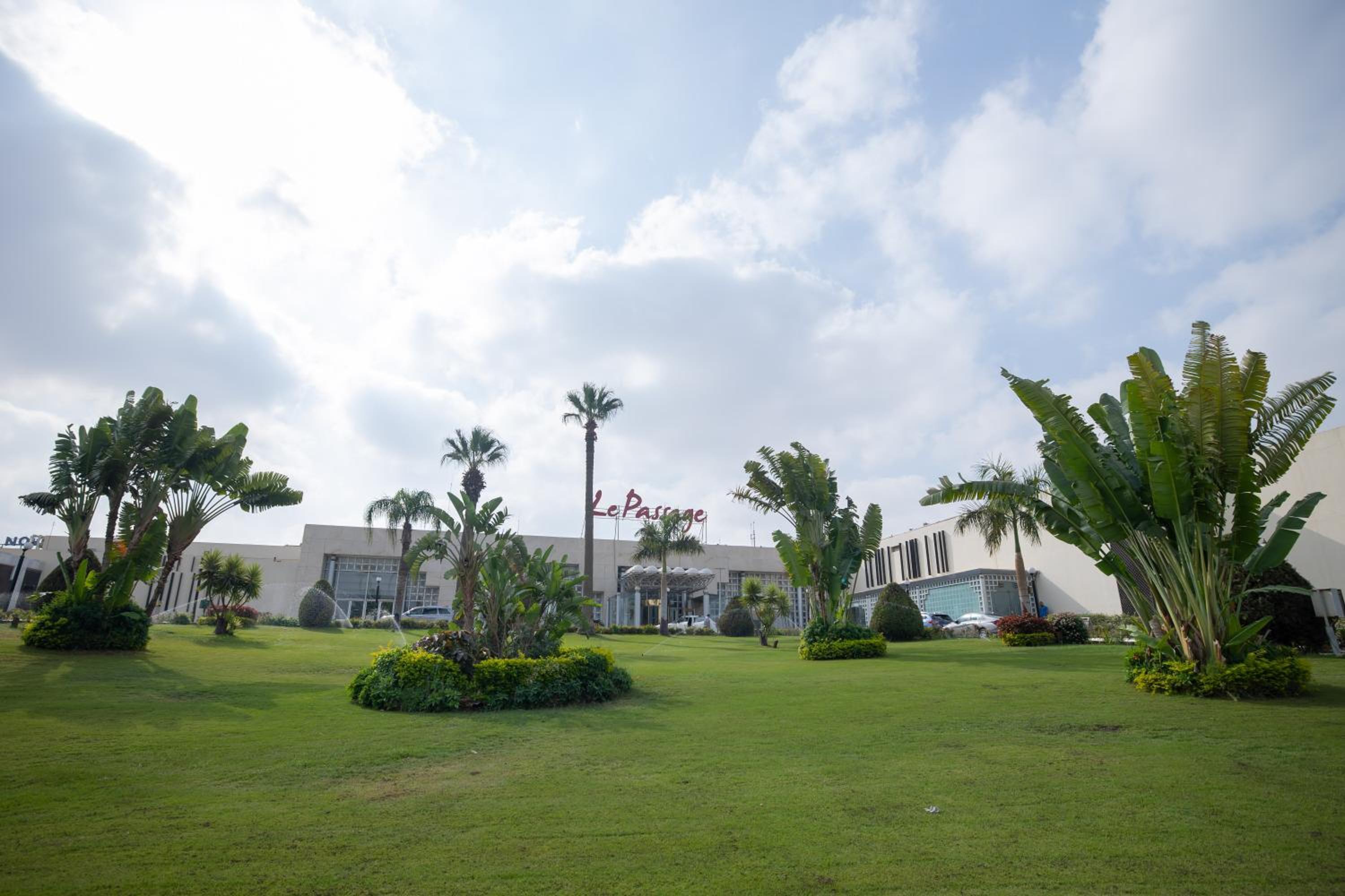 Premium Presidential Suite With 24/7 Butler Lounge Access