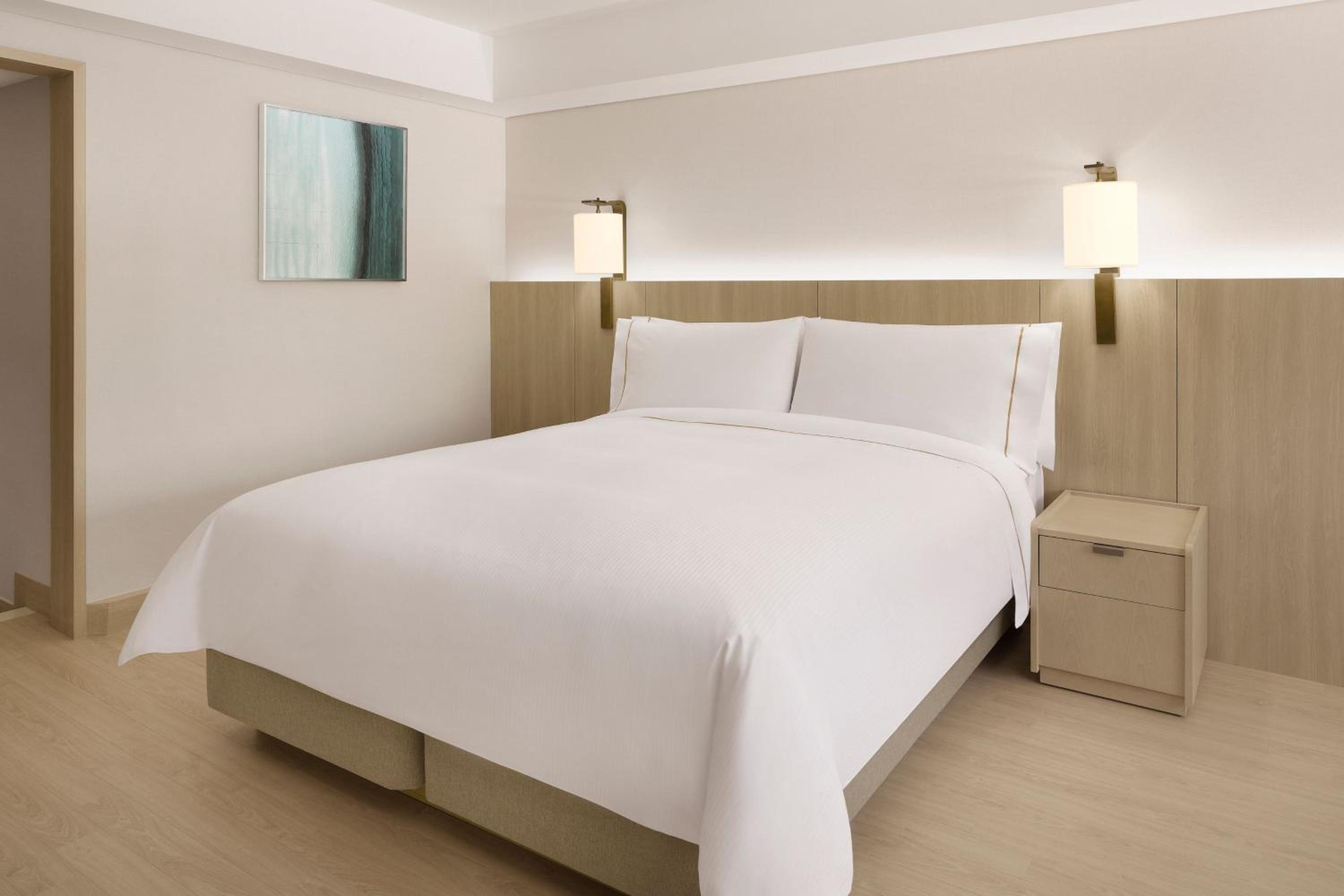 Deluxe Park Ondol, 1 King, Dongbaek Park view - Photo 4