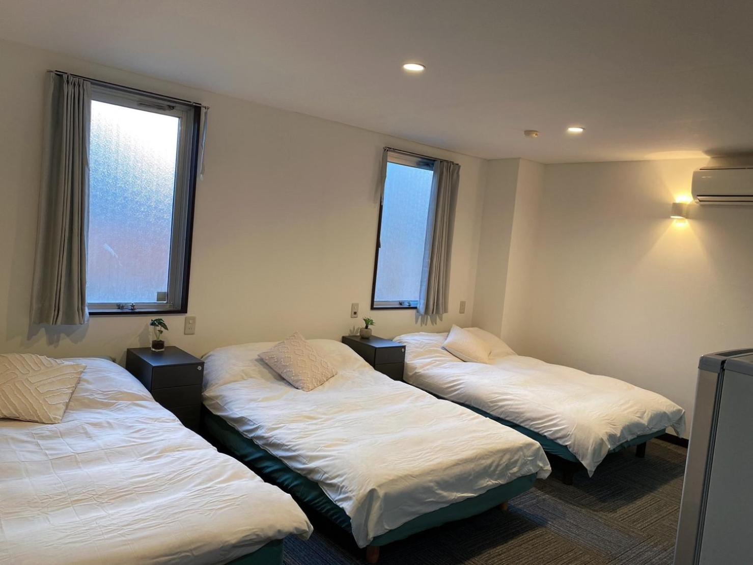 Basic Triple Room photo 3