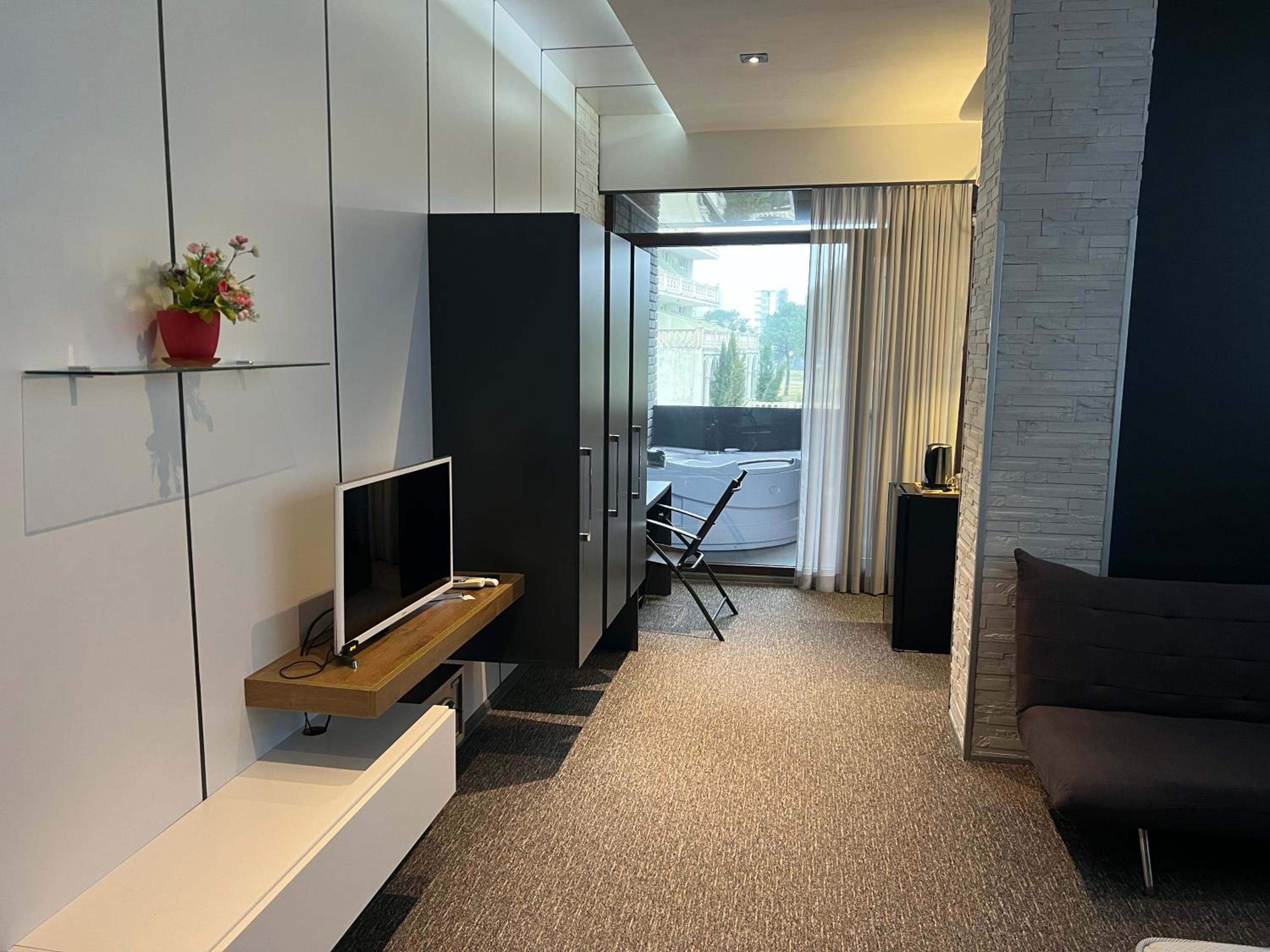 Double Room with Spa Bath