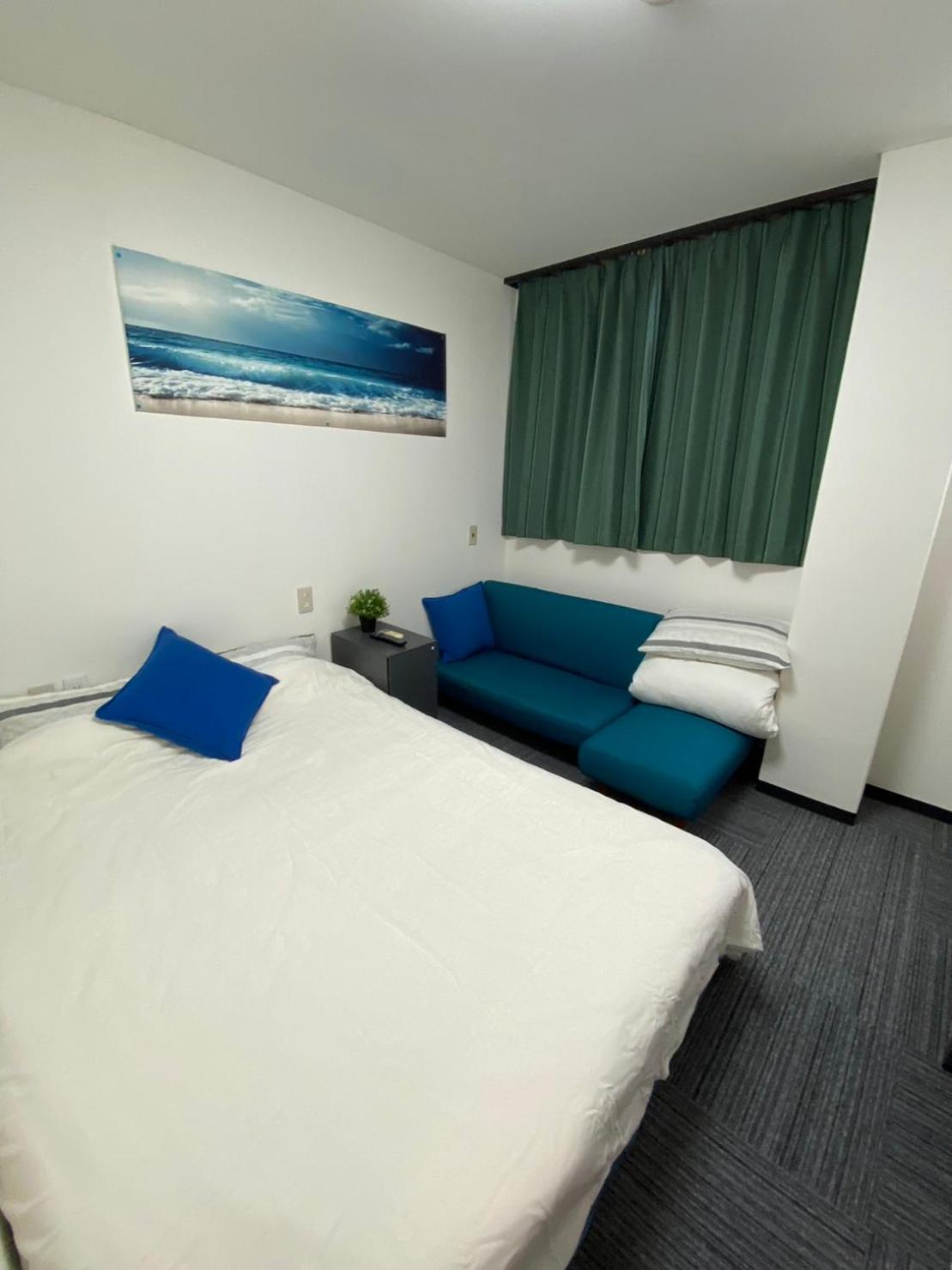 Small Double Room photo 1