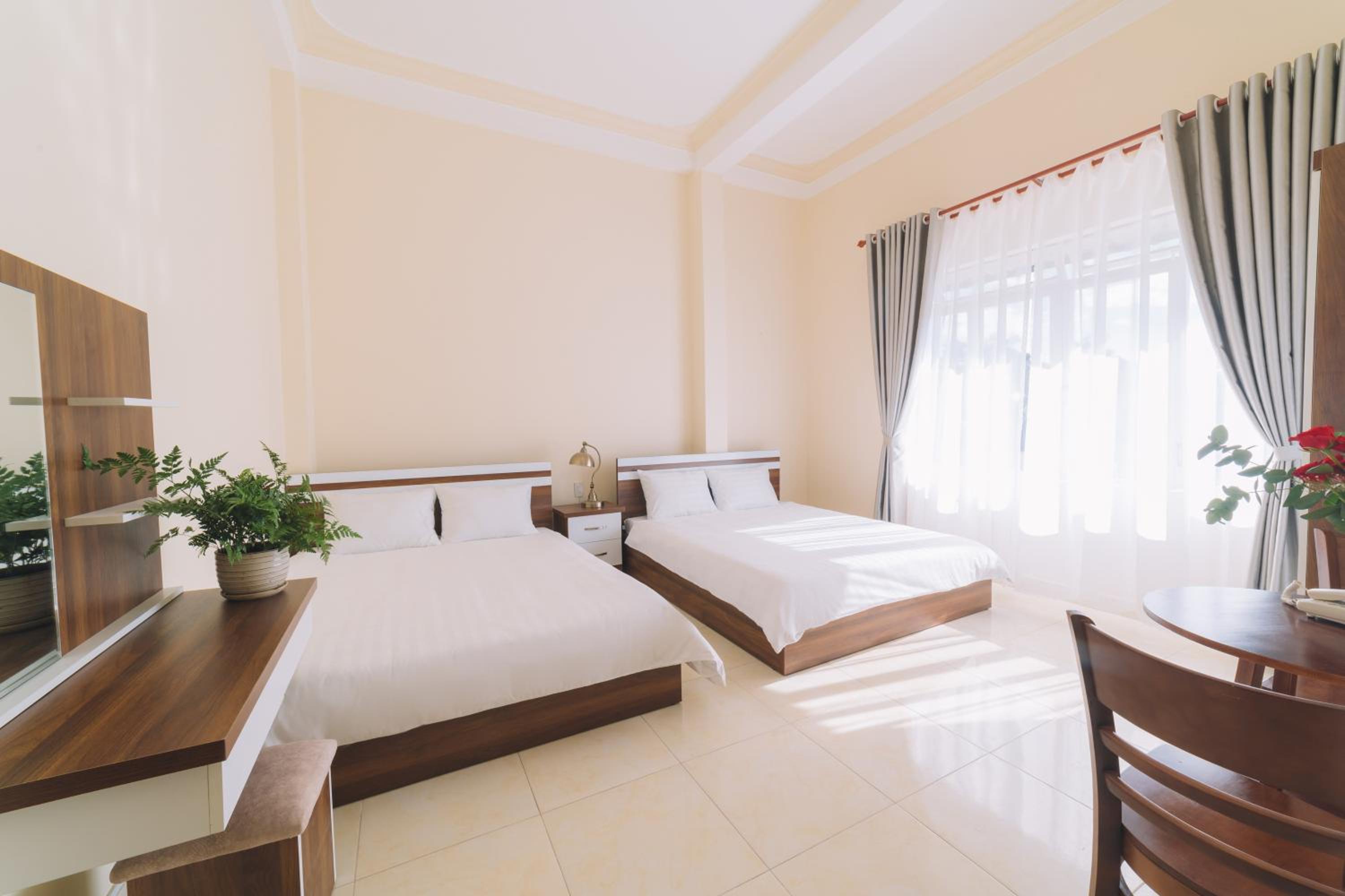 Quadruple Room with Mountain View