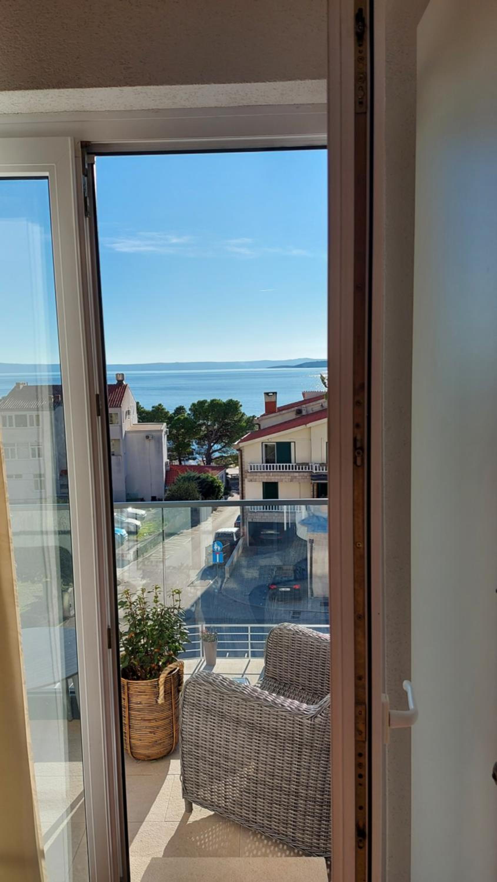 Apartment with Sea View - Photo 19