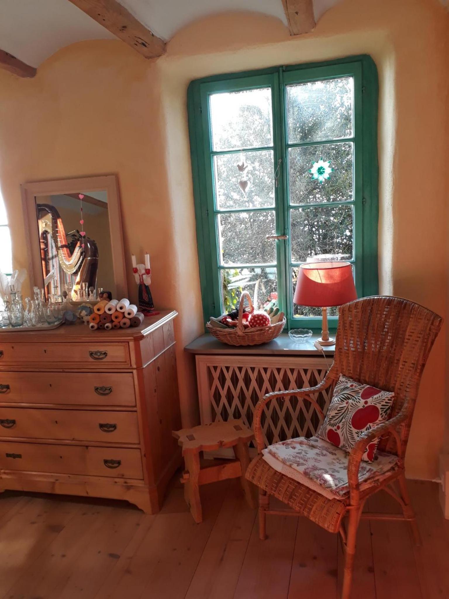 Family Room photo 3