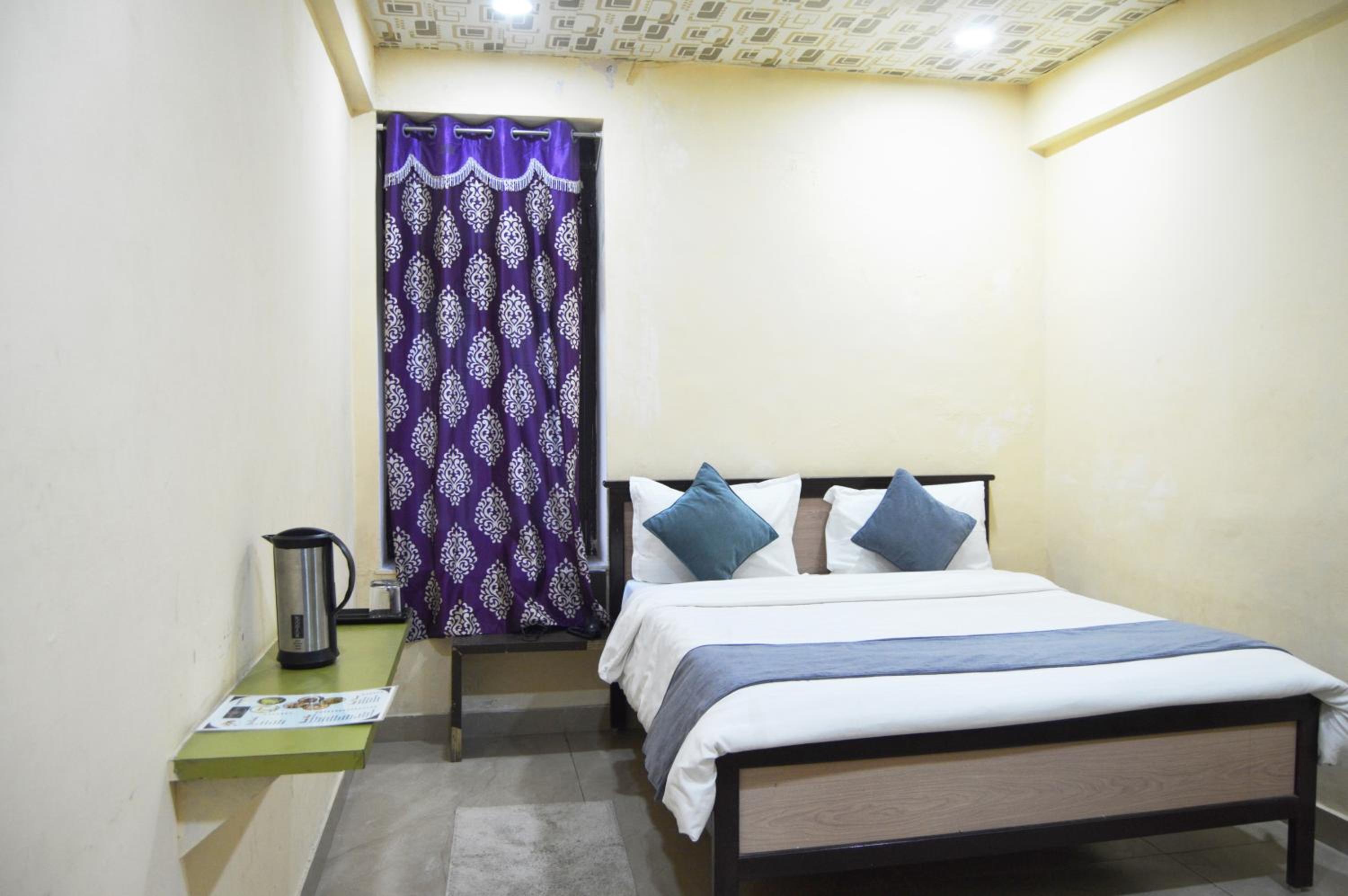 Deluxe Double Room photo 2
