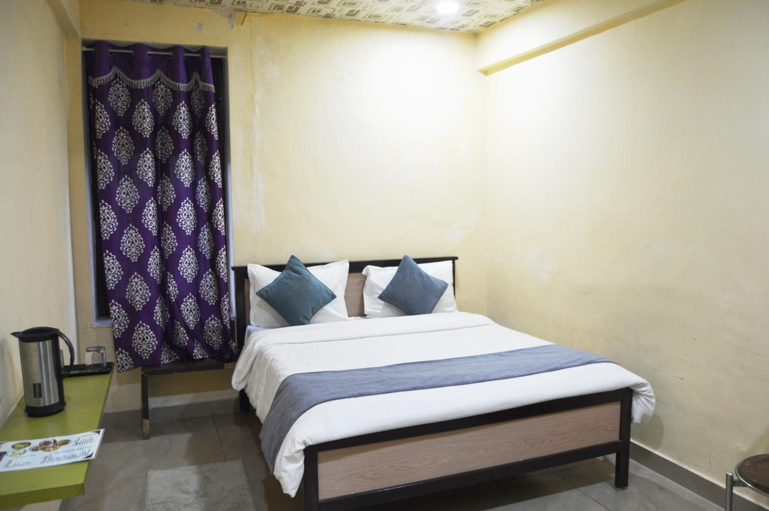 Deluxe Double Room photo 3