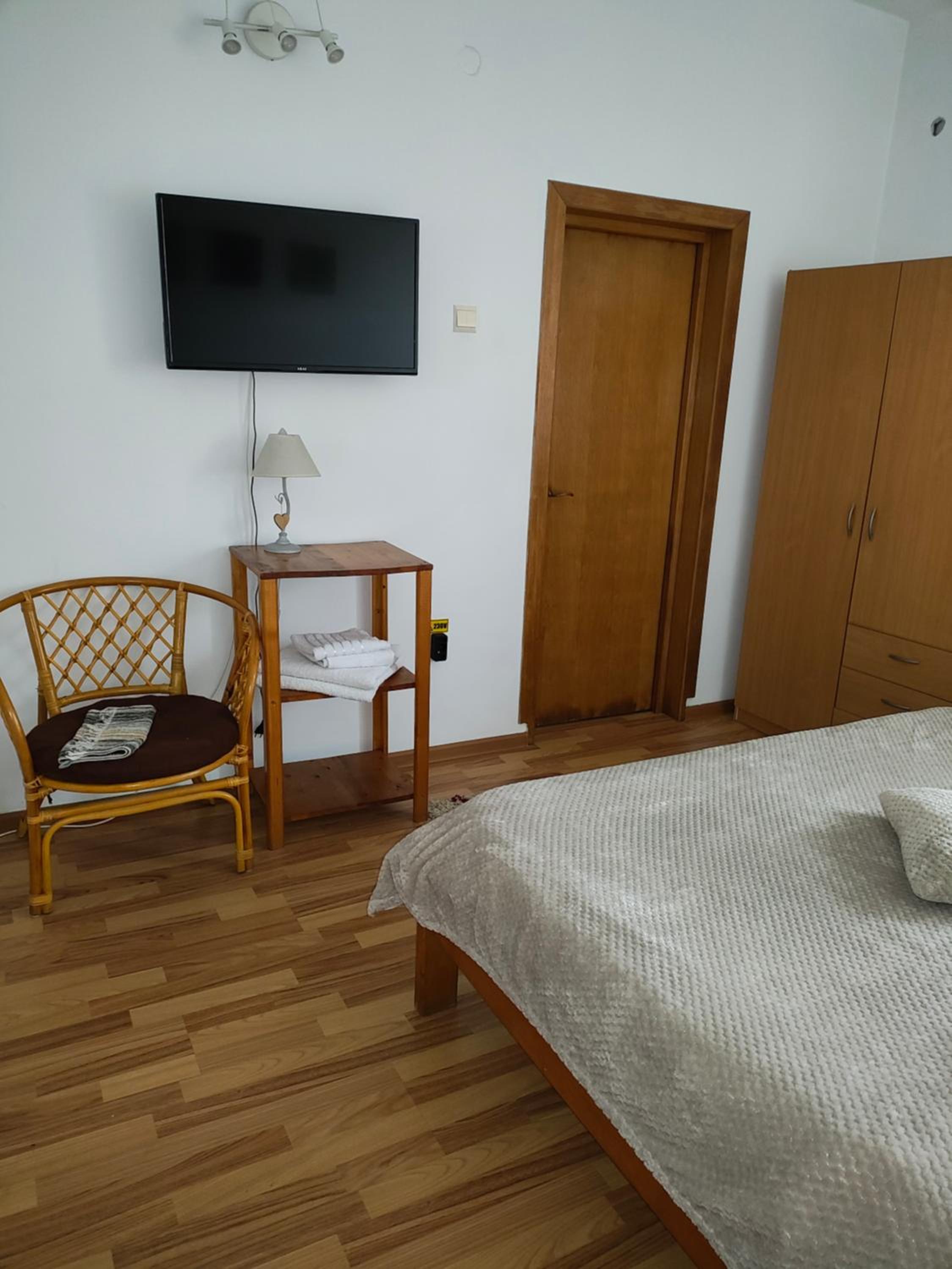 Double Room - Photo 30