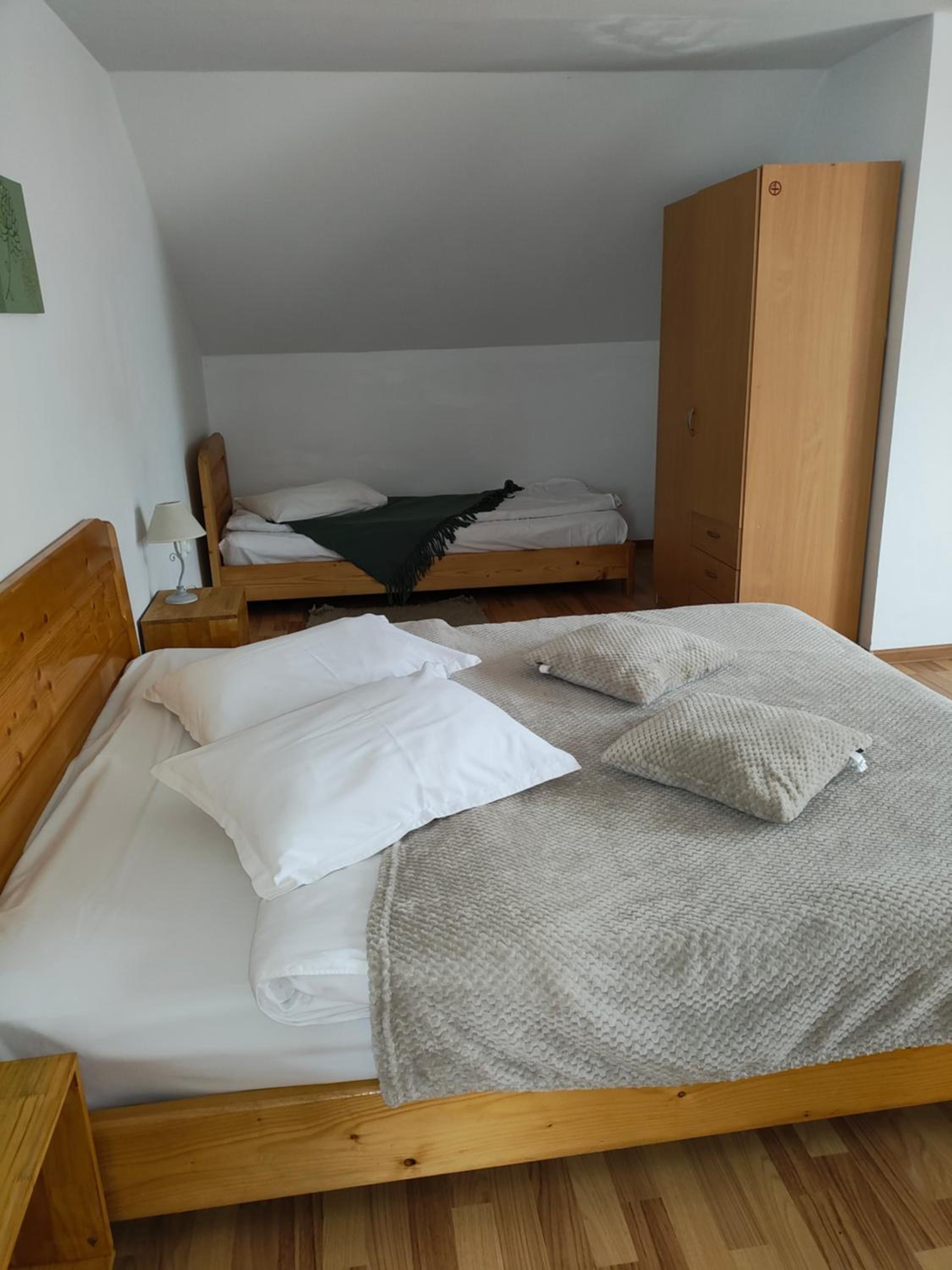 Triple Room with Balcony - Photo 37