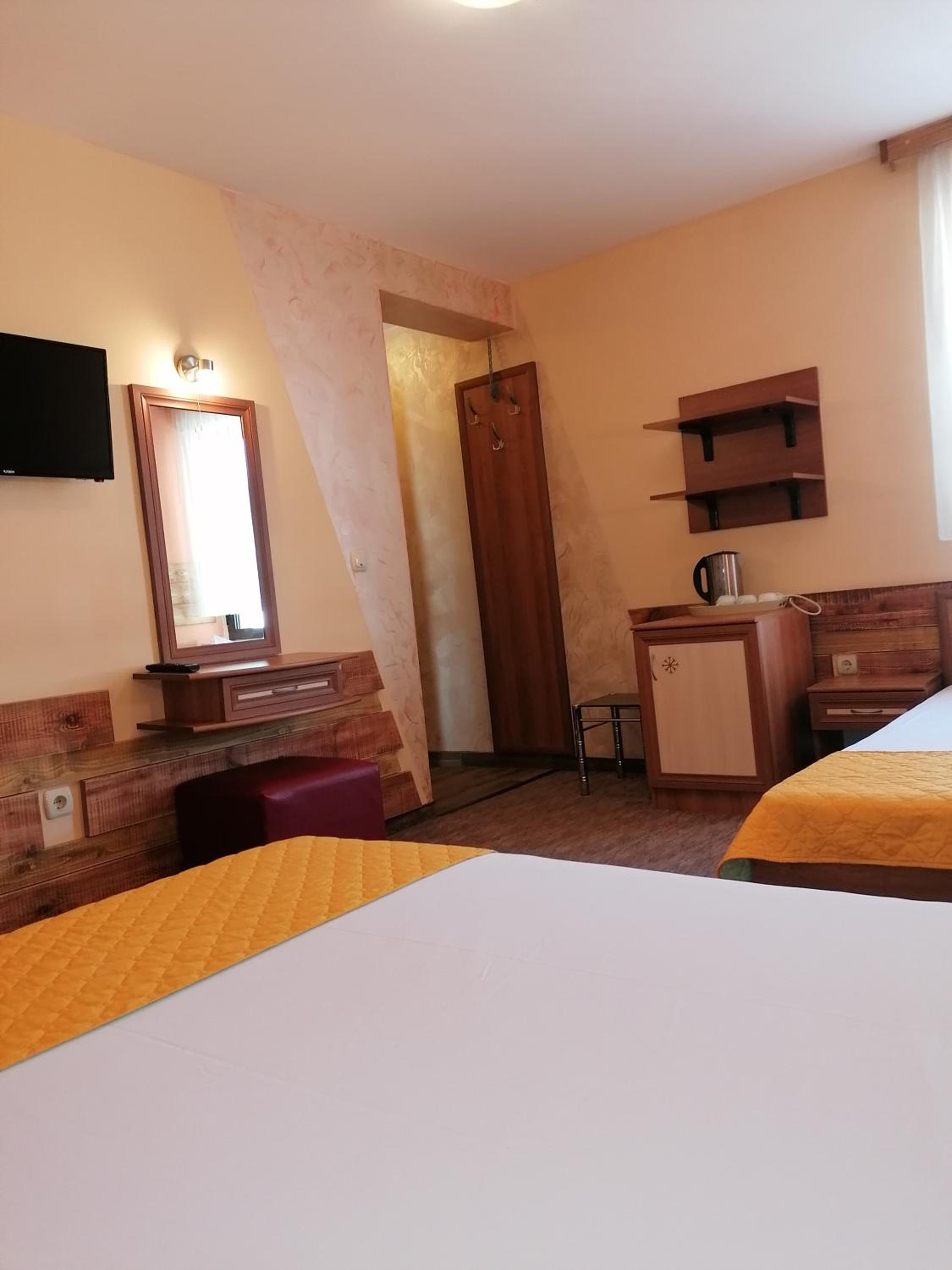 Triple Room photo 2