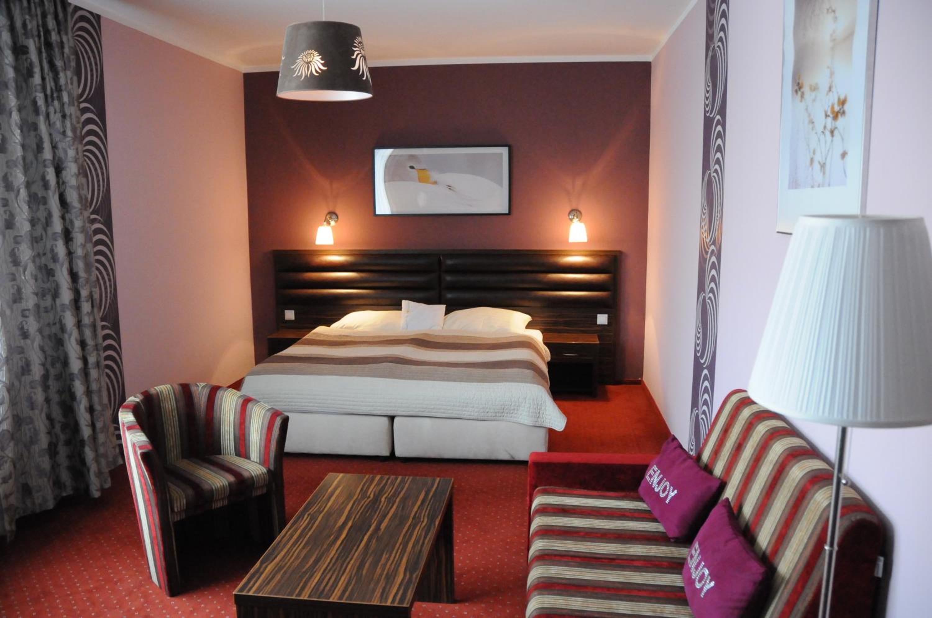 Double or Twin Room - Photo 5