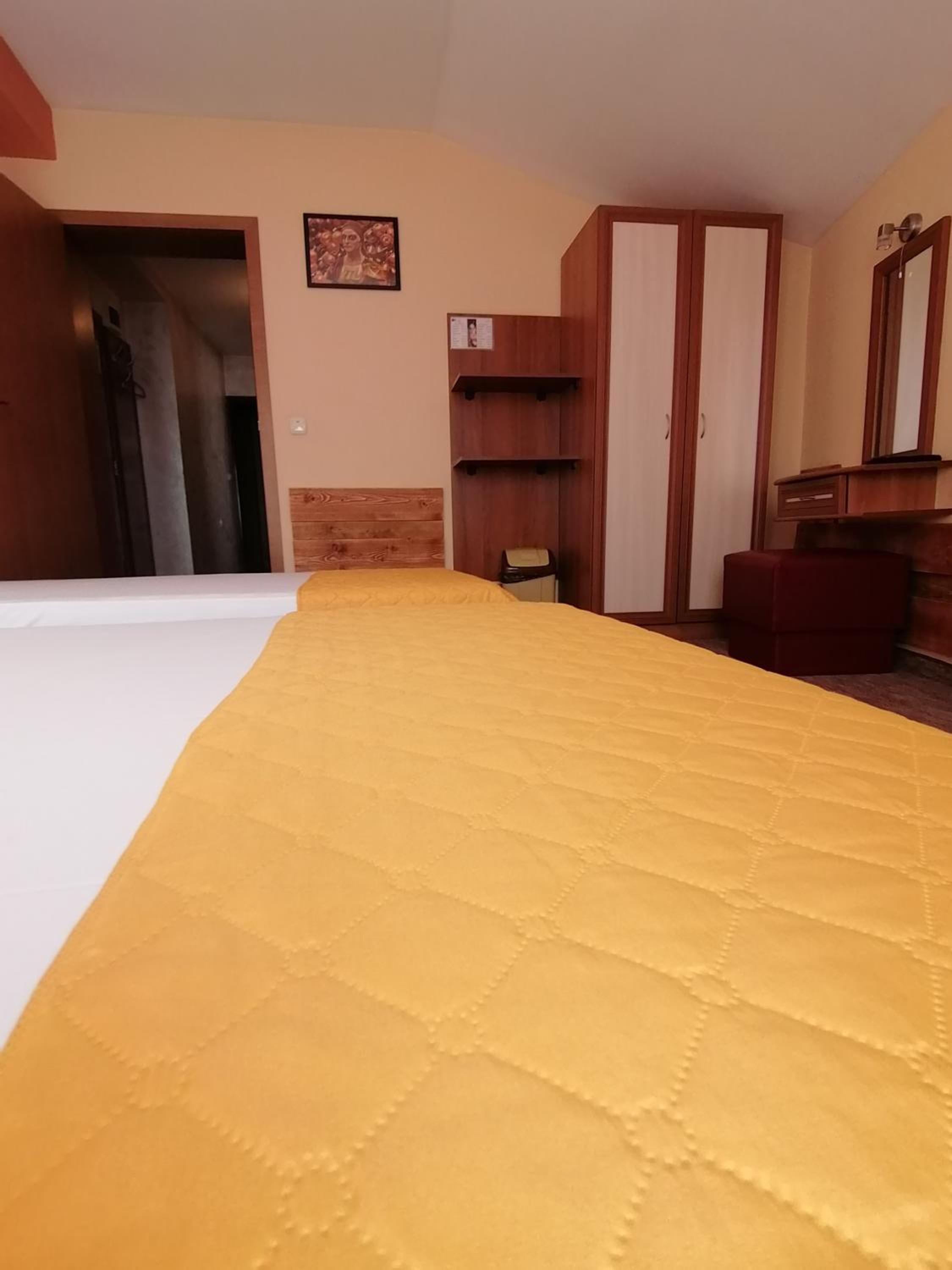 Two-Bedroom Suite photo 3
