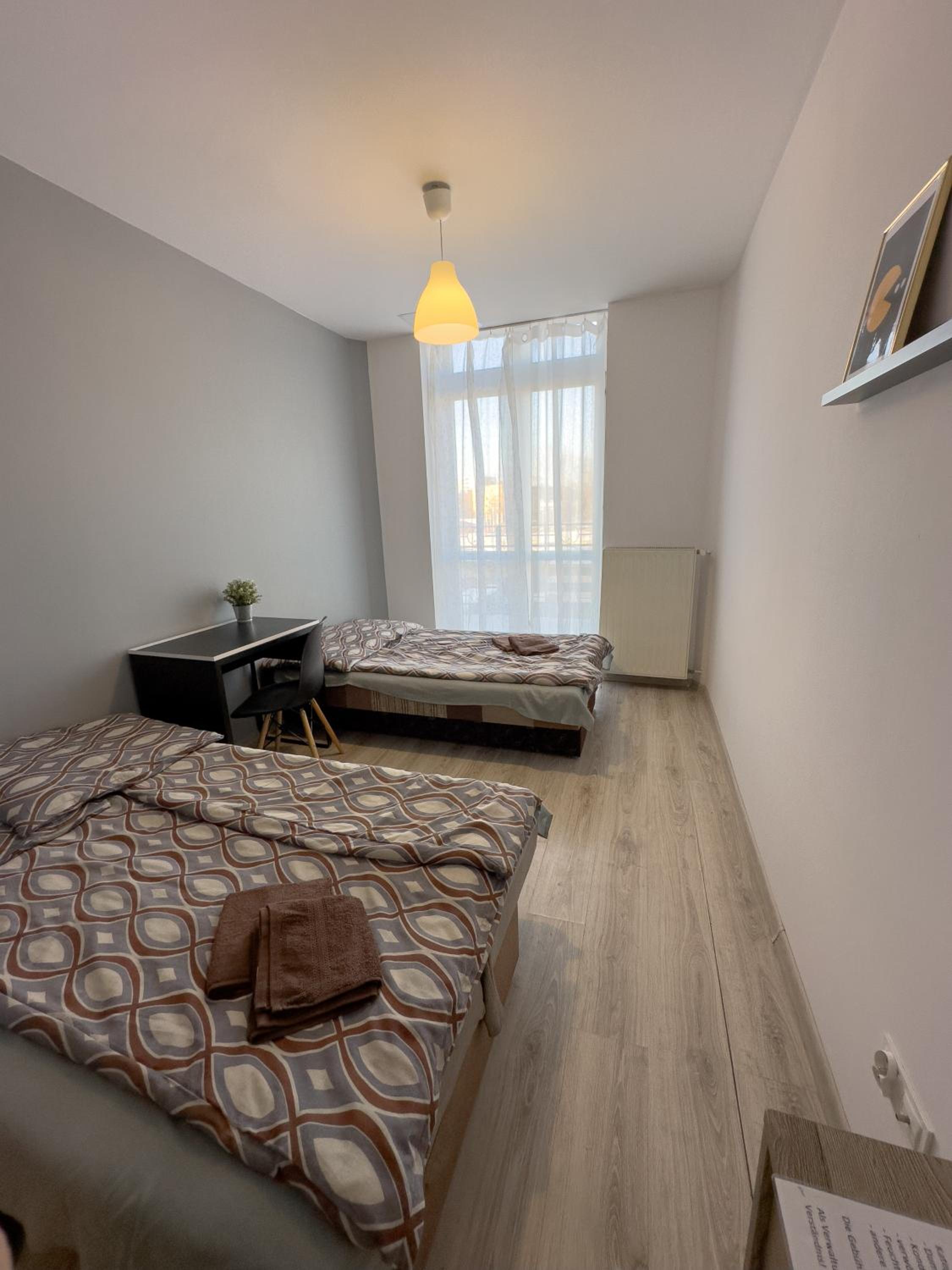 Double Room with Balcony - Photo 10
