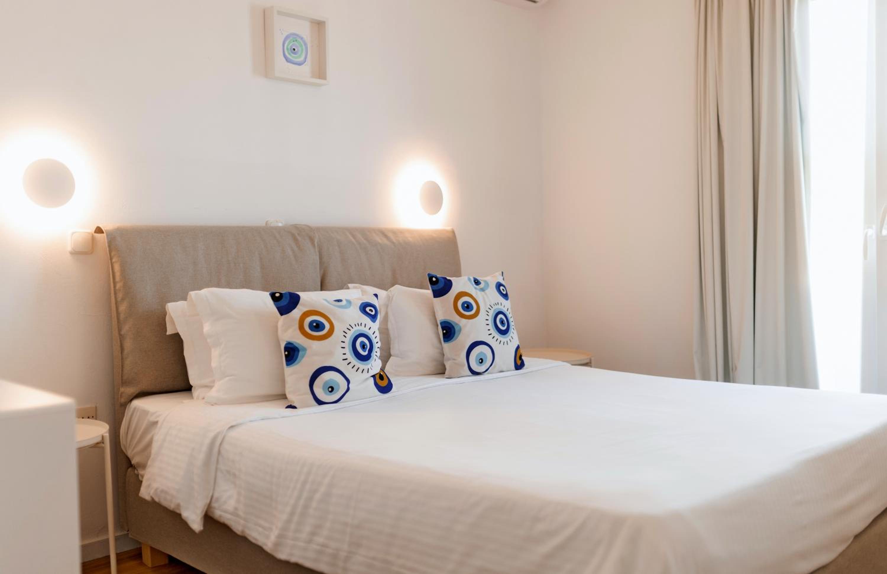 Apartment with Panoramic Pool and Sea View - Photo 13