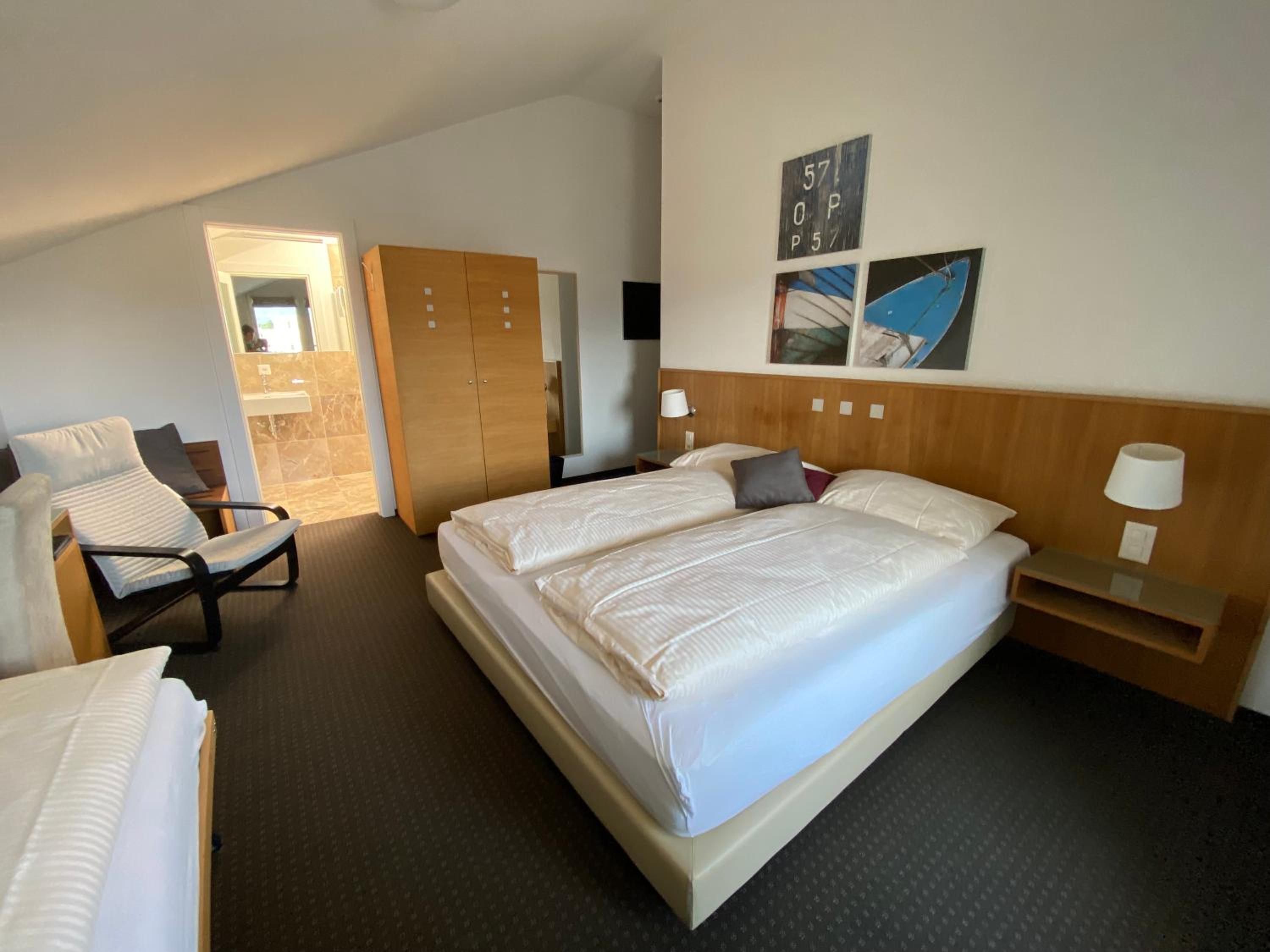 Double Room with Balcony photo 2