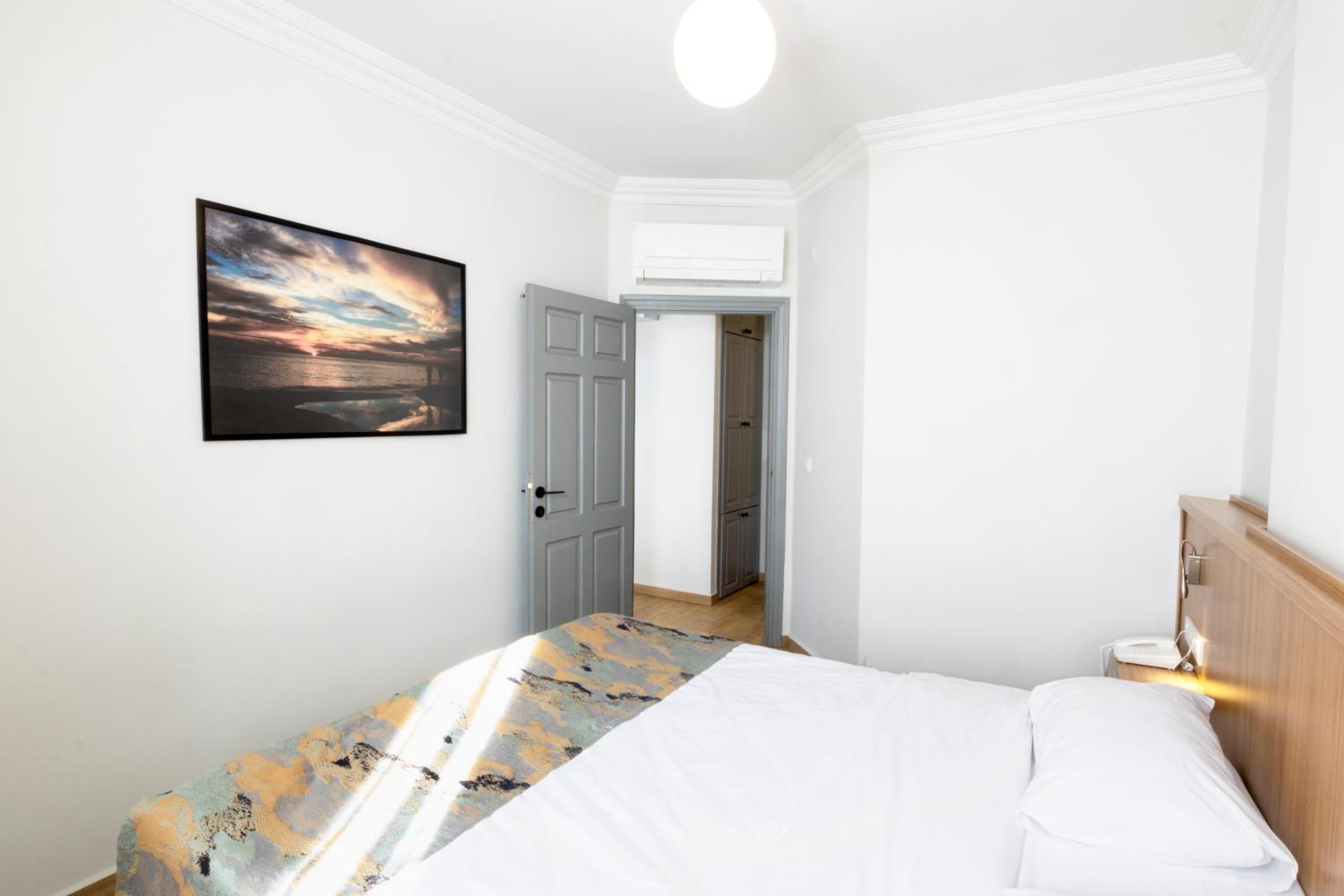 Apartment with Balcony - Photo 1