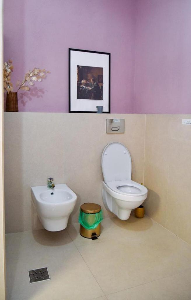 Two-Bedroom Apartment - Photo 25