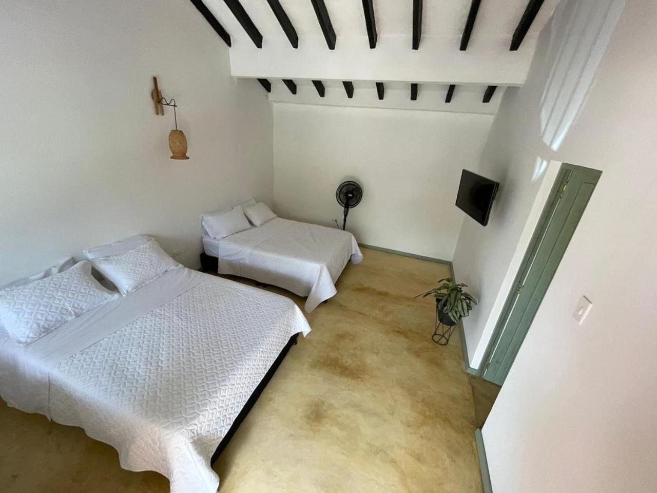 Double Room with Two Double Beds photo 3