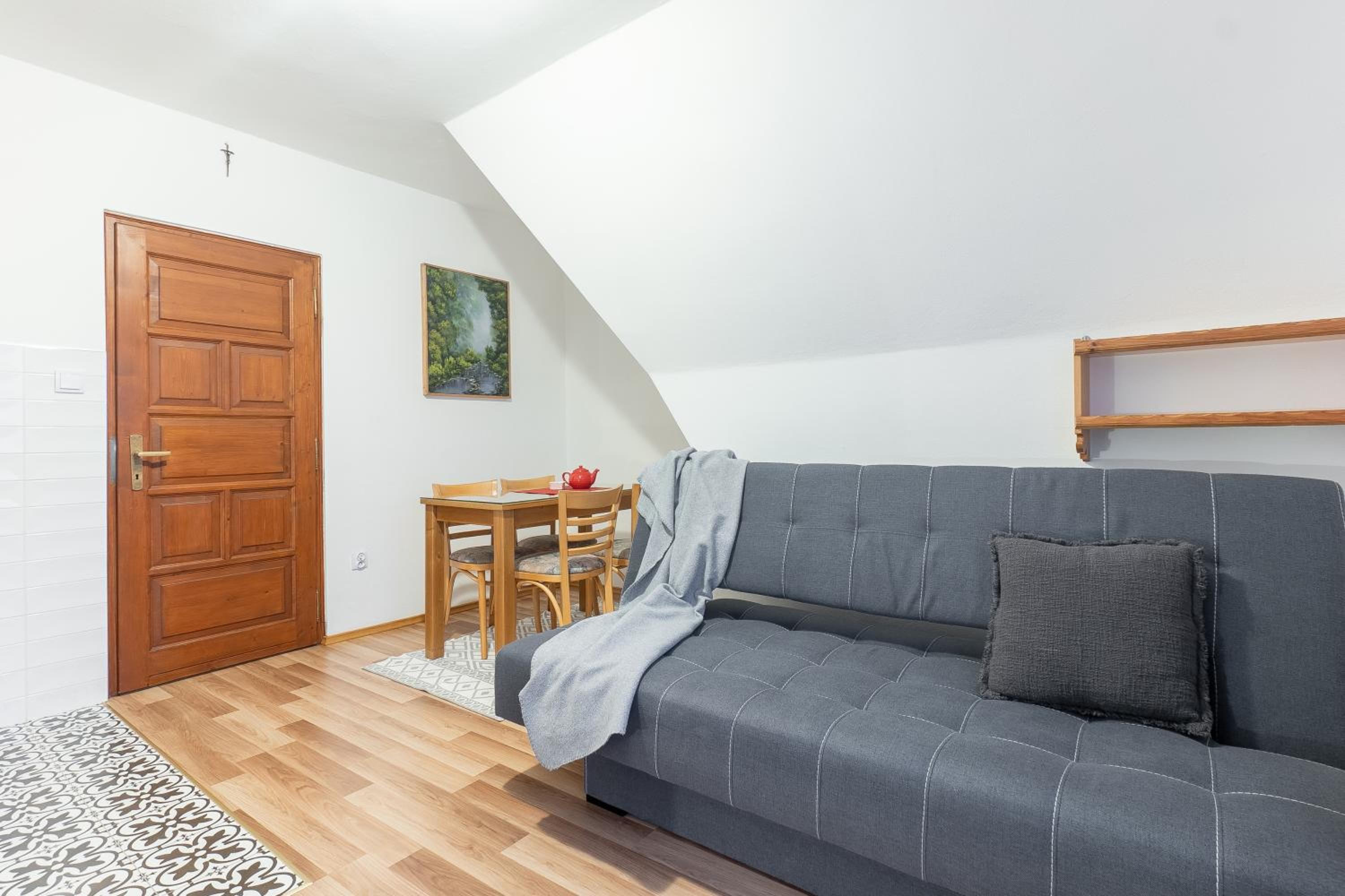 Apartment with Mountain View photo 1
