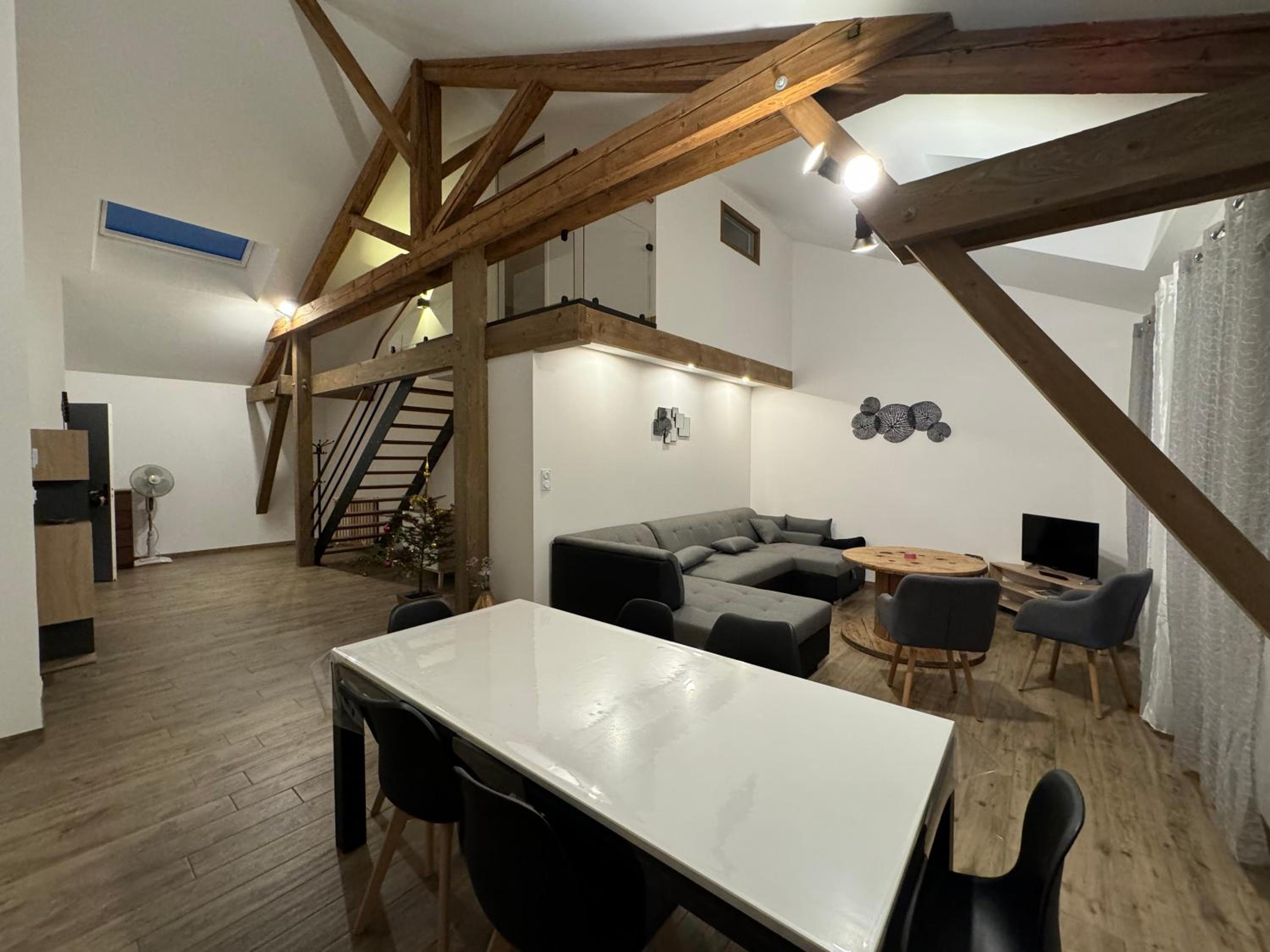 Two-Bedroom Apartment photo 2